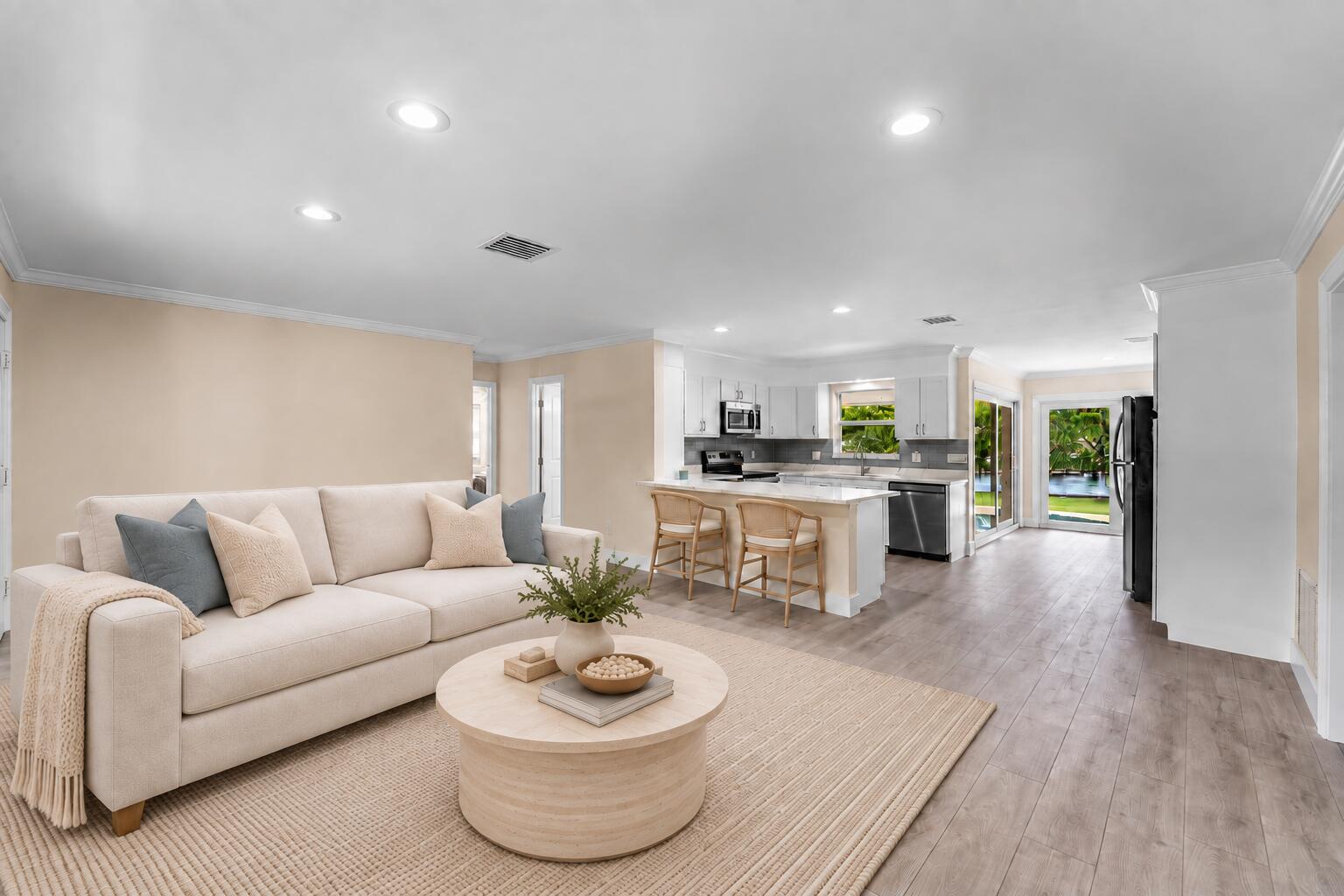 638 Shore Drive