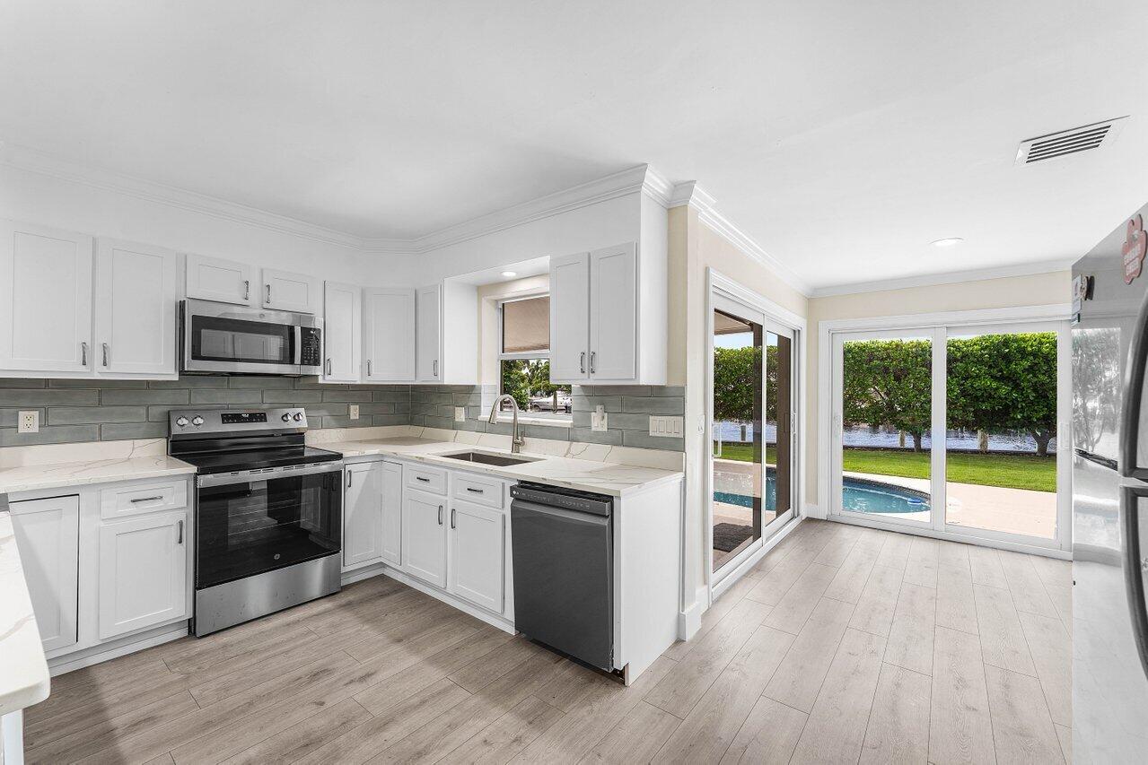 638 Shore Drive
