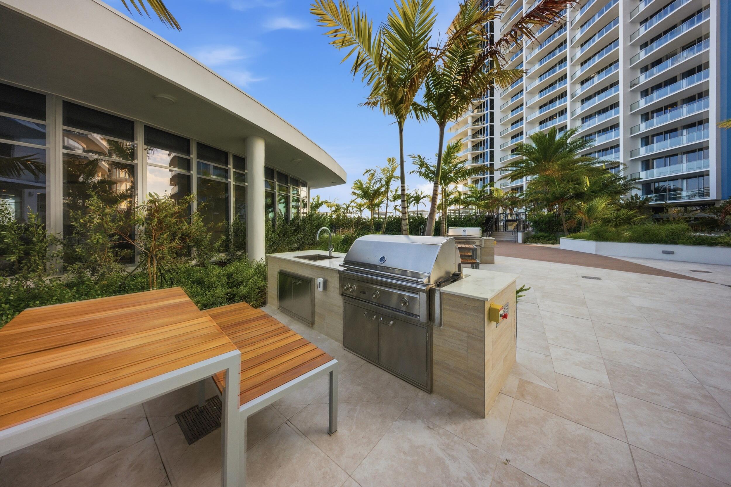 220 Lake Shore Drive 1407
