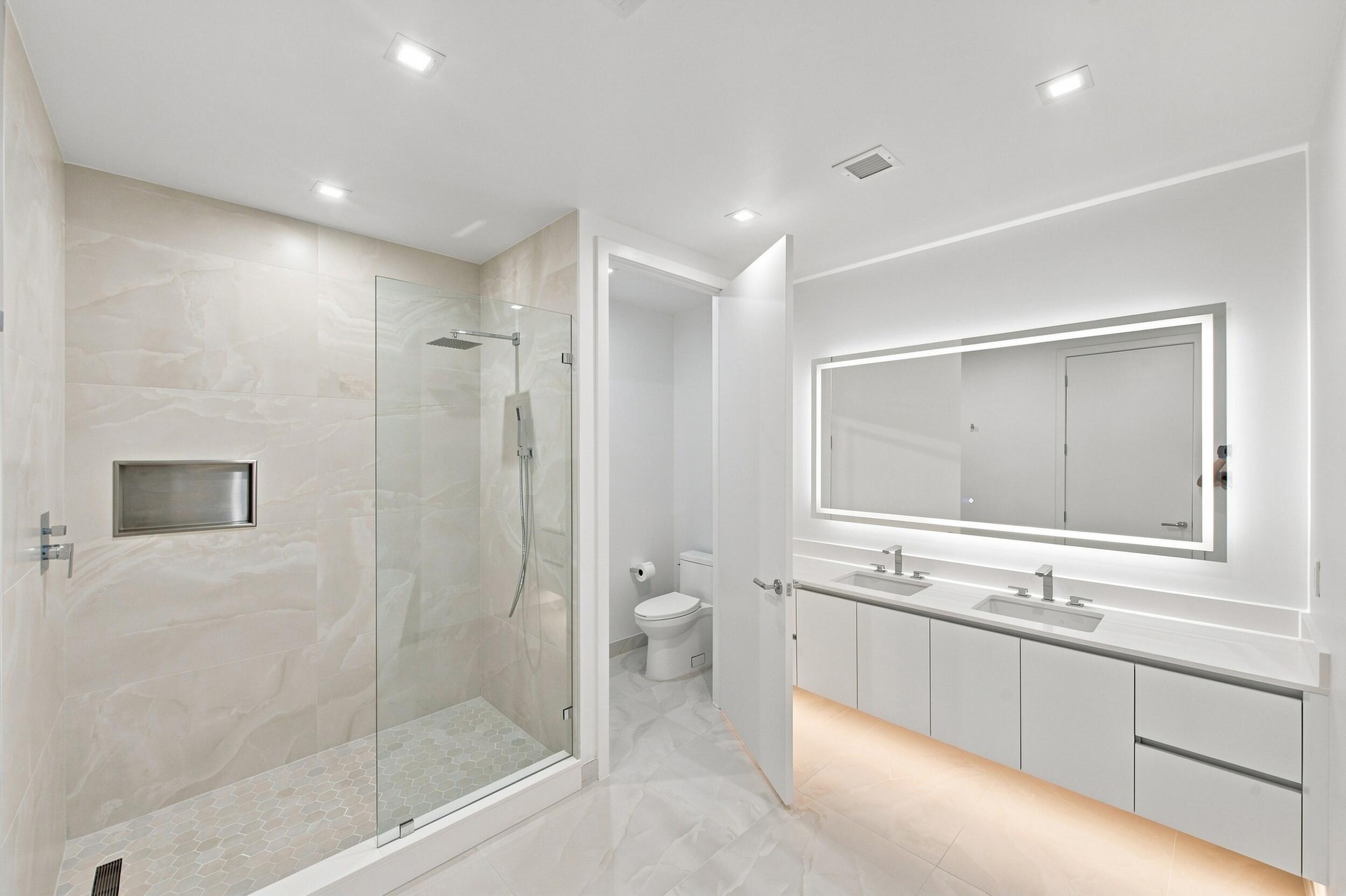 220 Lake Shore Drive 1407