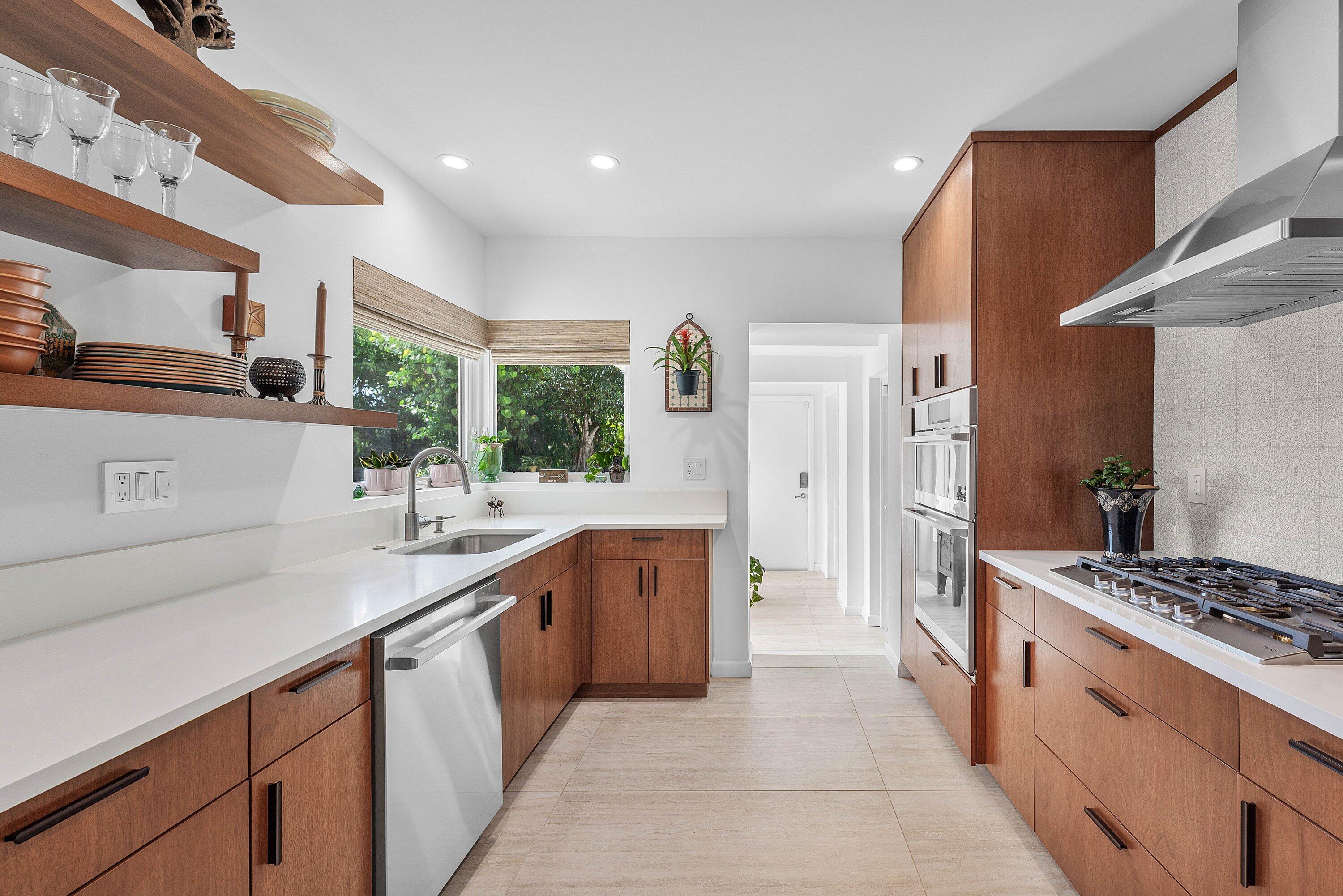 545 NW 7th Street