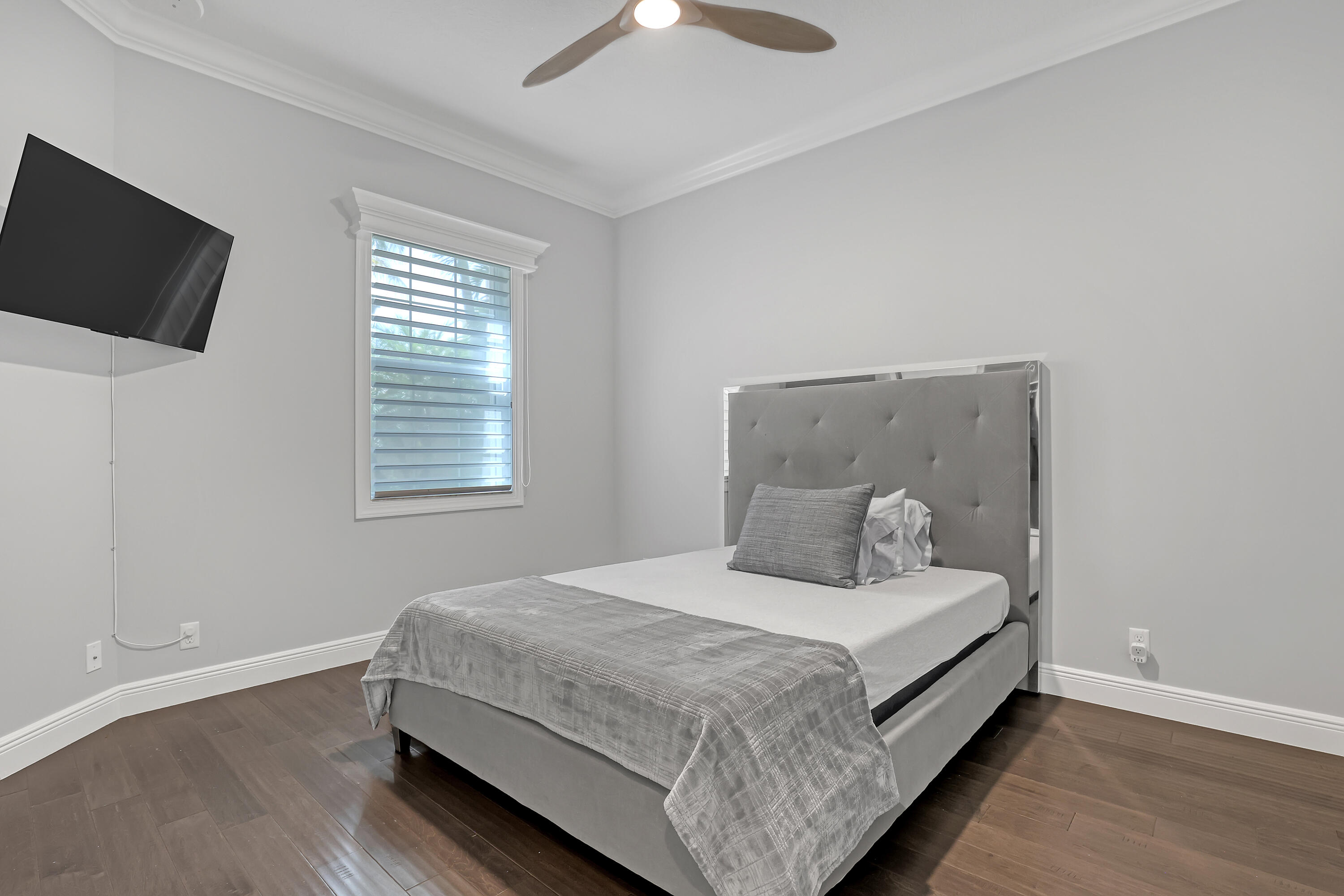 175 Tresana Boulevard 137