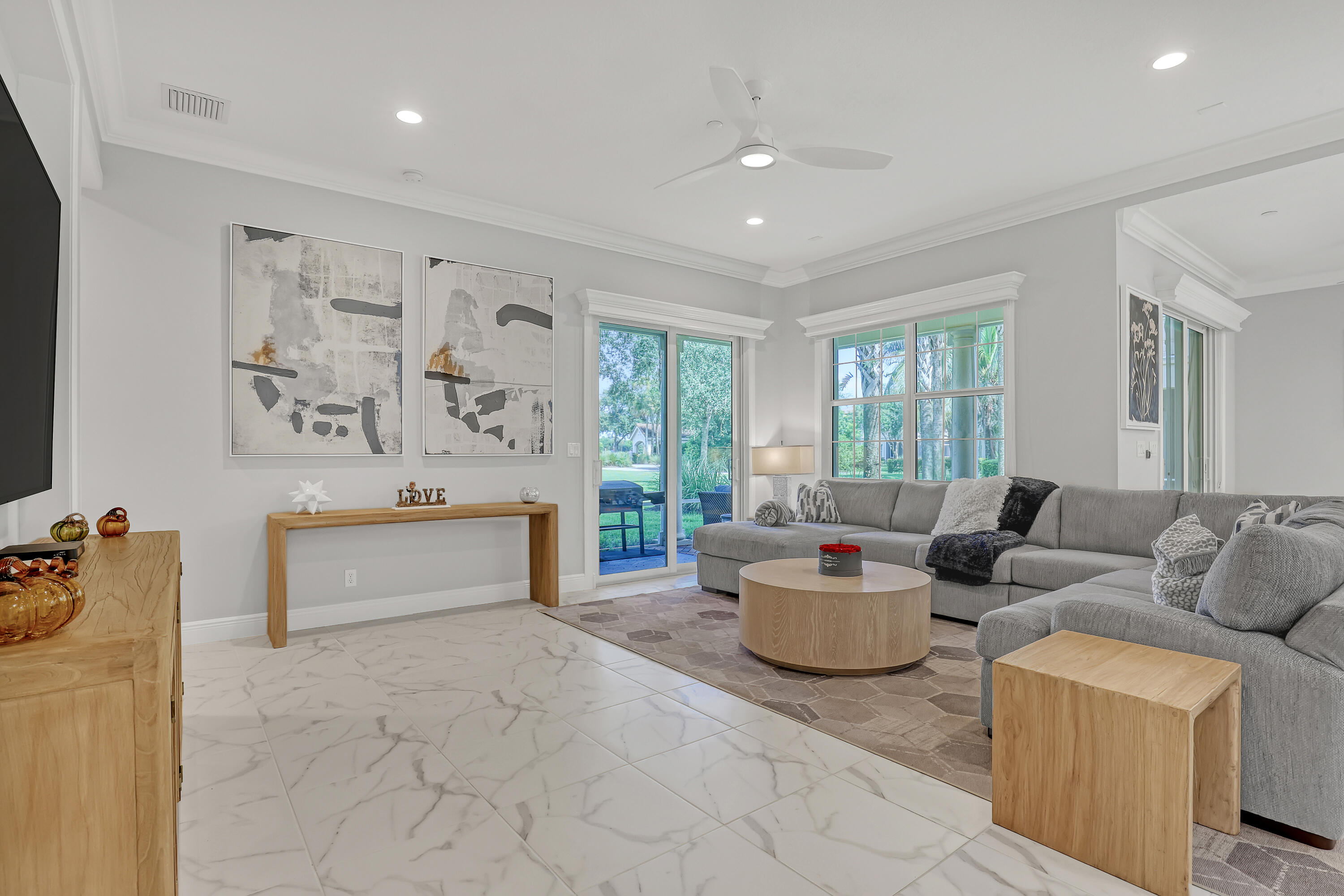 175 Tresana Boulevard 137