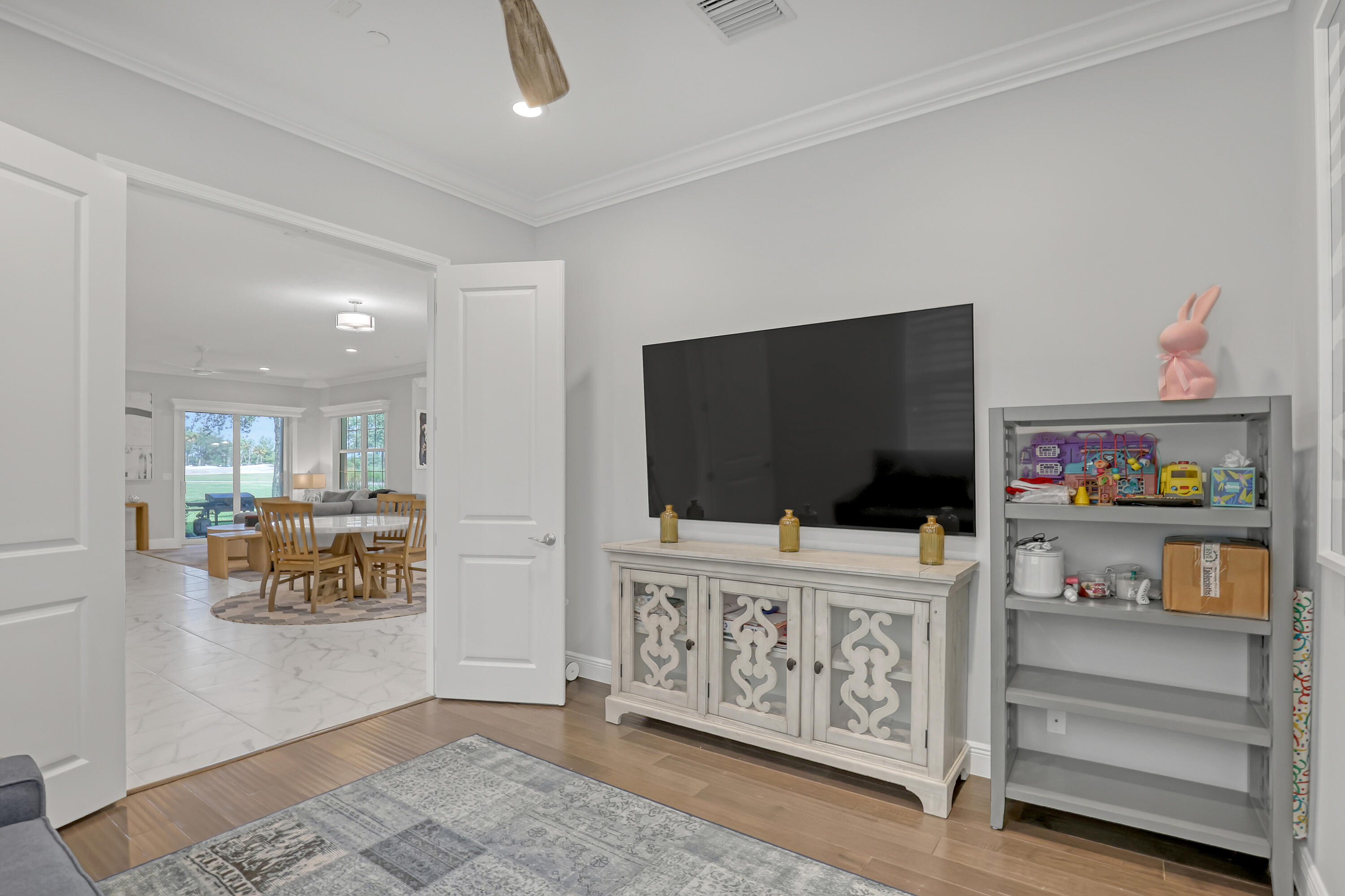 175 Tresana Boulevard 137