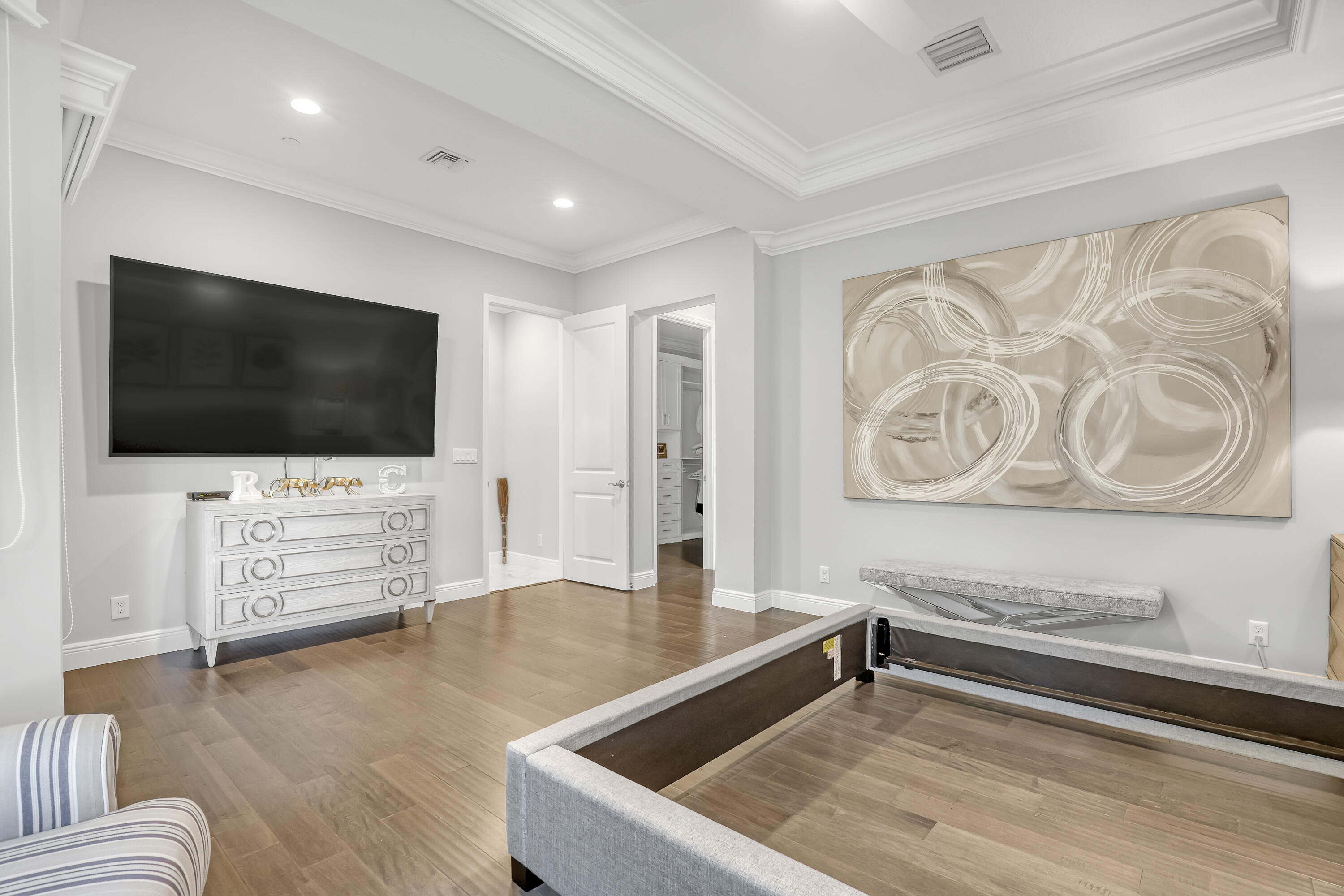 175 Tresana Boulevard 137