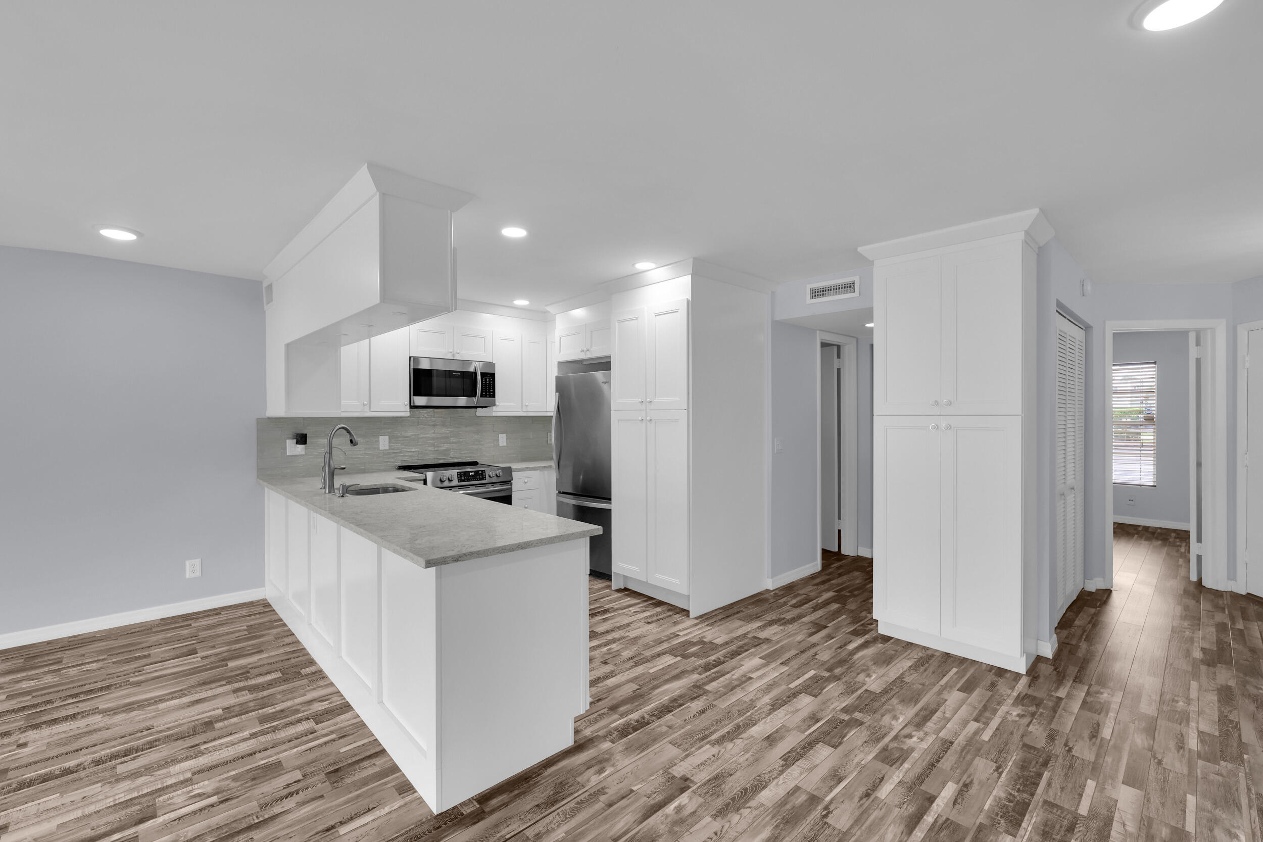 342 SOUTHWIND Drive 102
