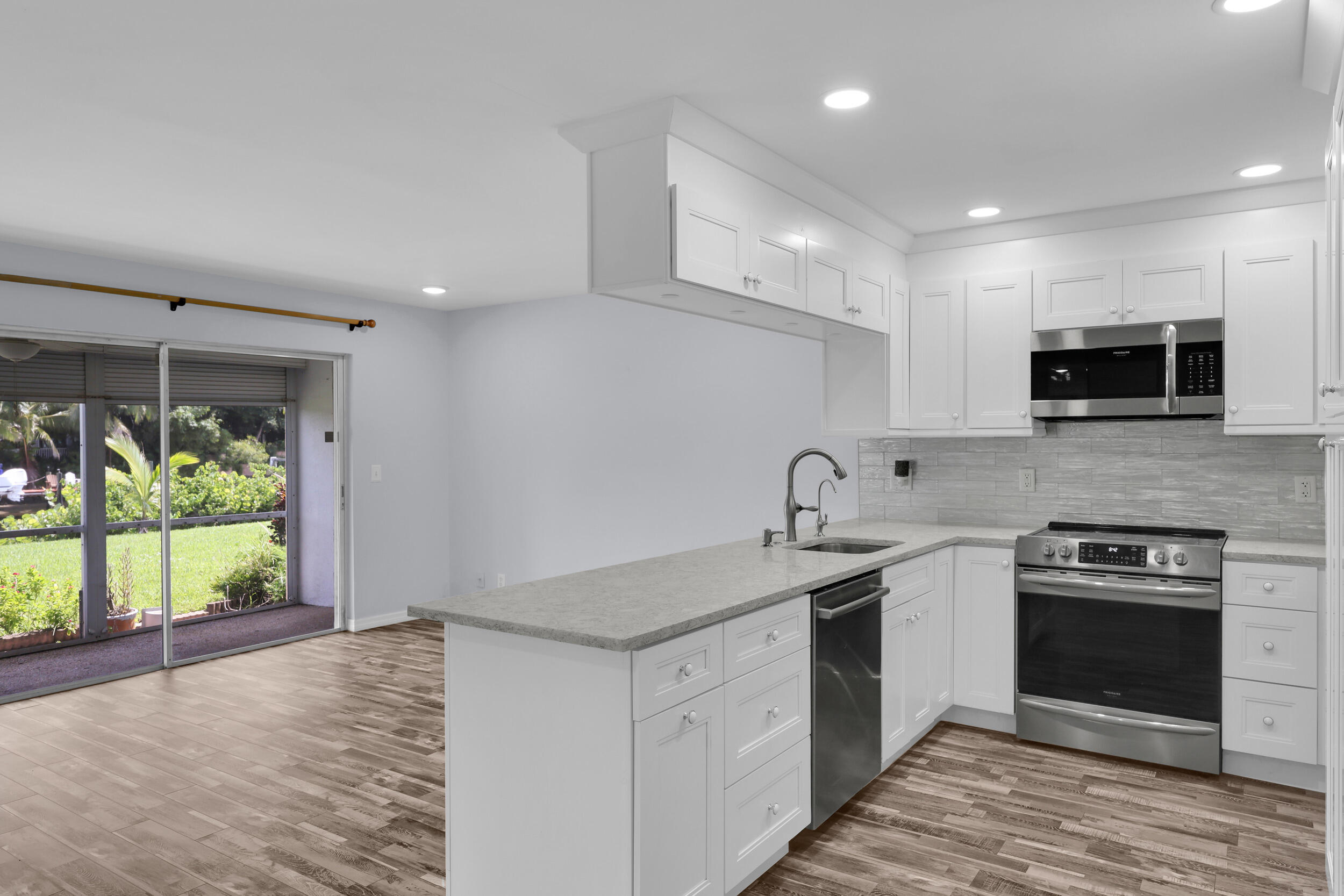 342 SOUTHWIND Drive 102