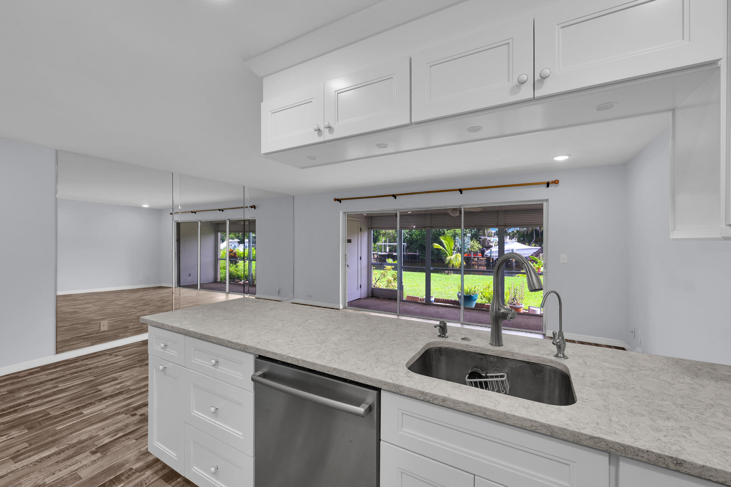 342 SOUTHWIND Drive 102