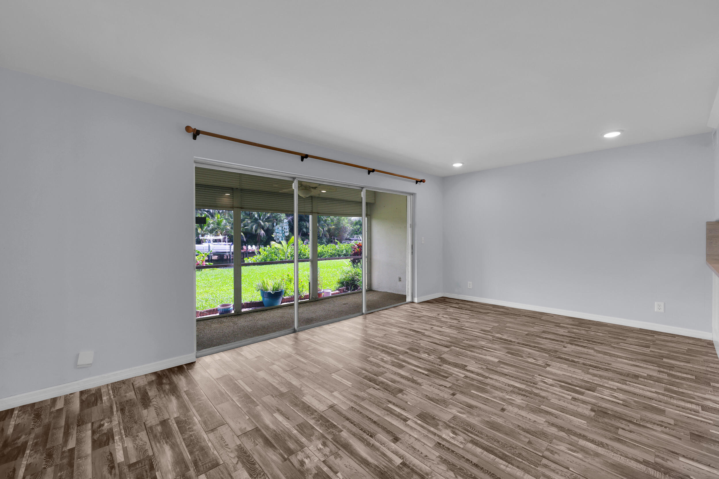 342 SOUTHWIND Drive 102