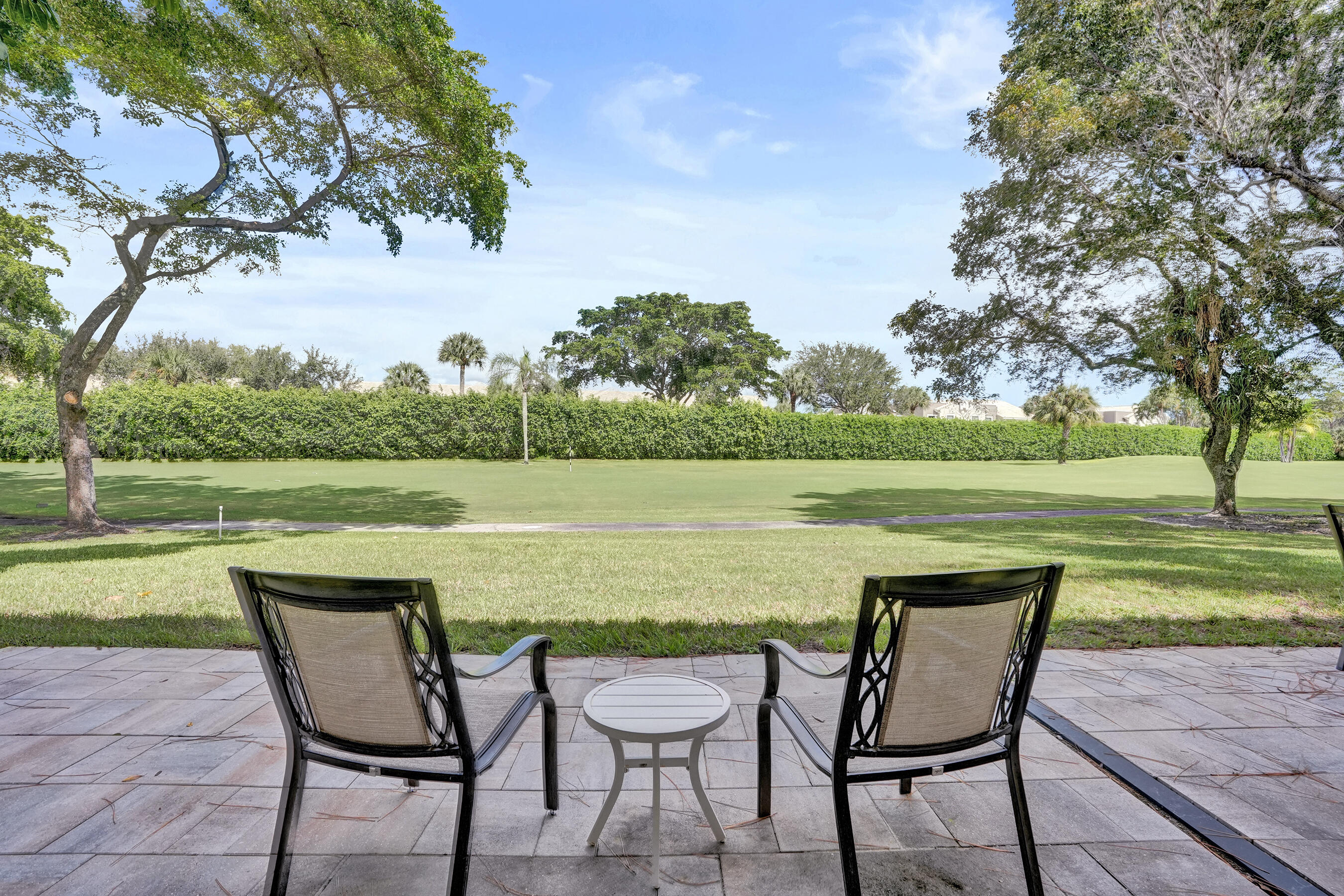 5355 10th Fairway Drive 2