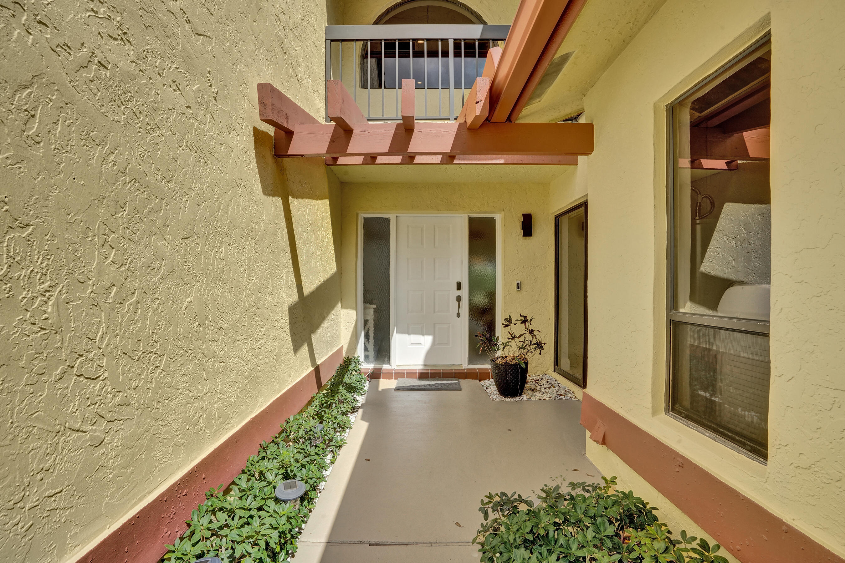5355 10th Fairway Drive 2