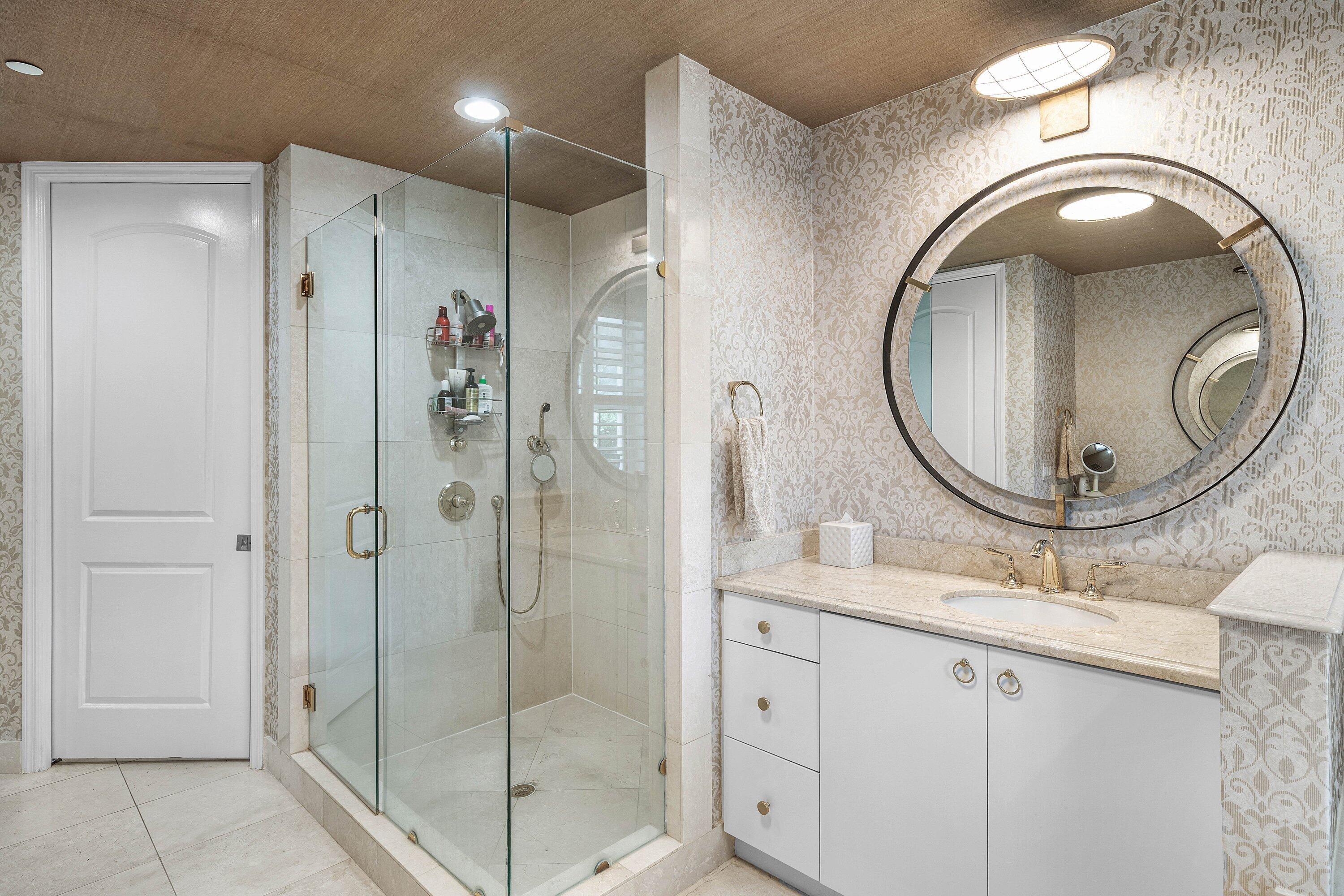 1 N OCEAN Boulevard 207