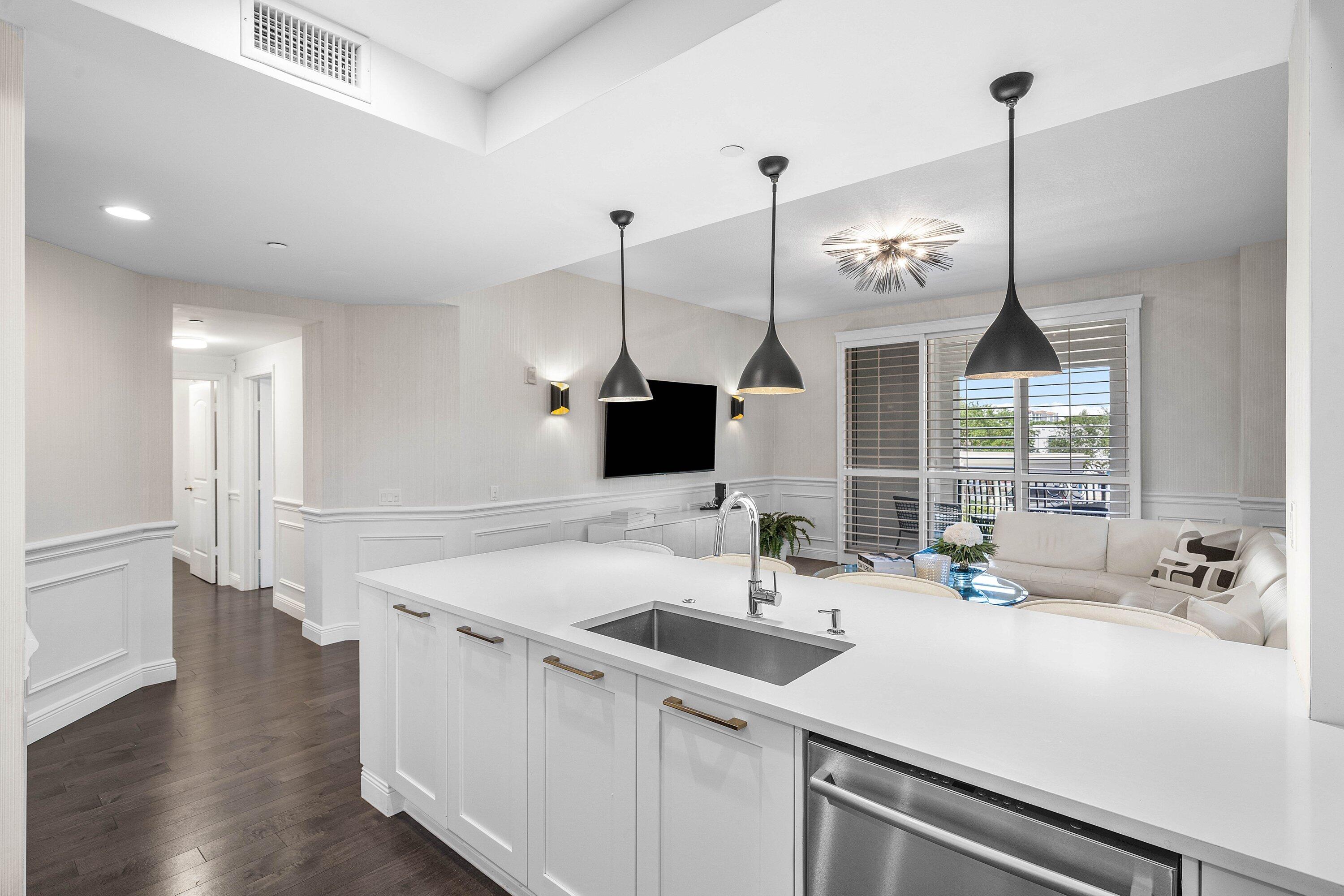 1 N OCEAN Boulevard 207