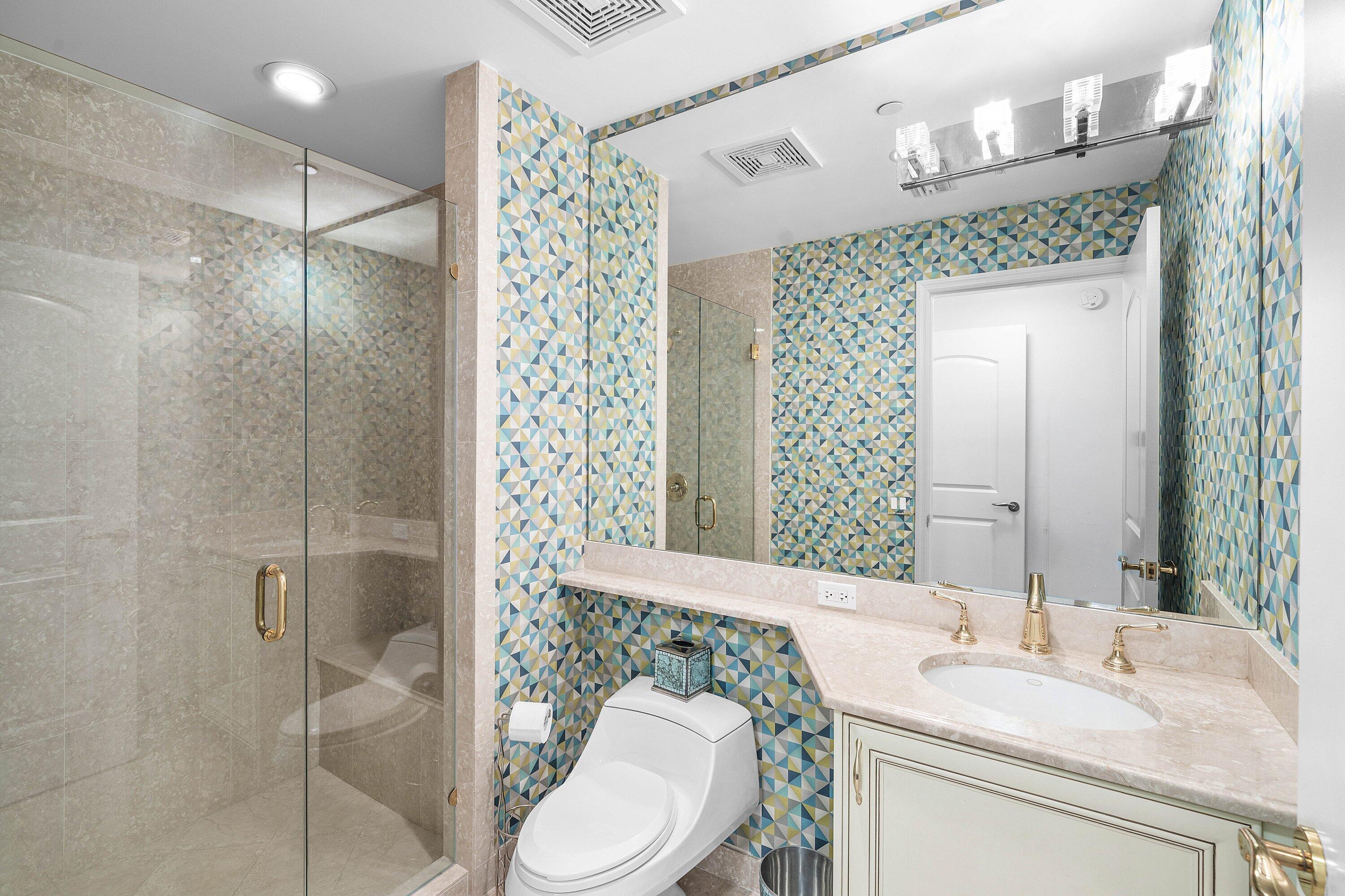1 N OCEAN Boulevard 207