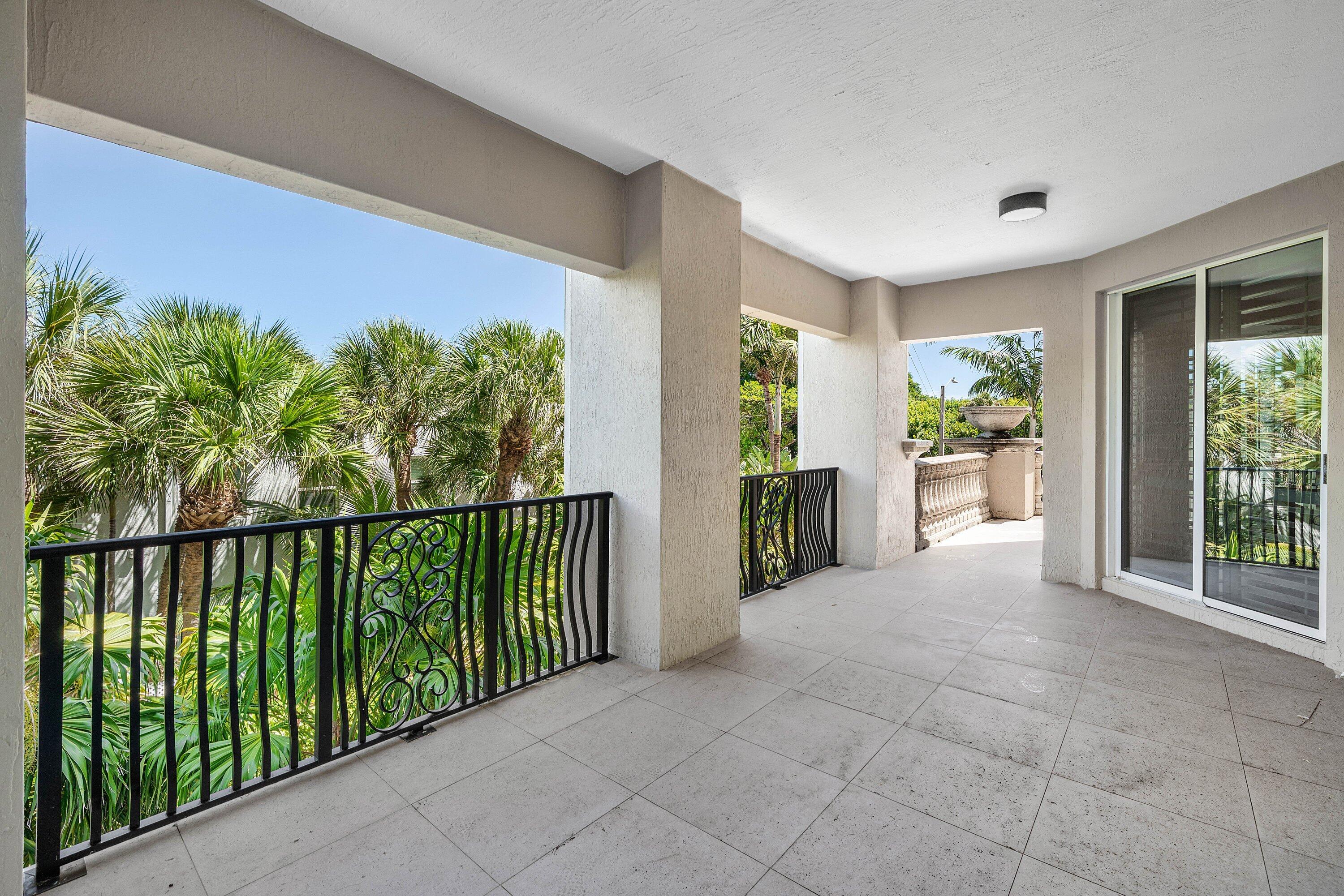 1 N OCEAN Boulevard 207