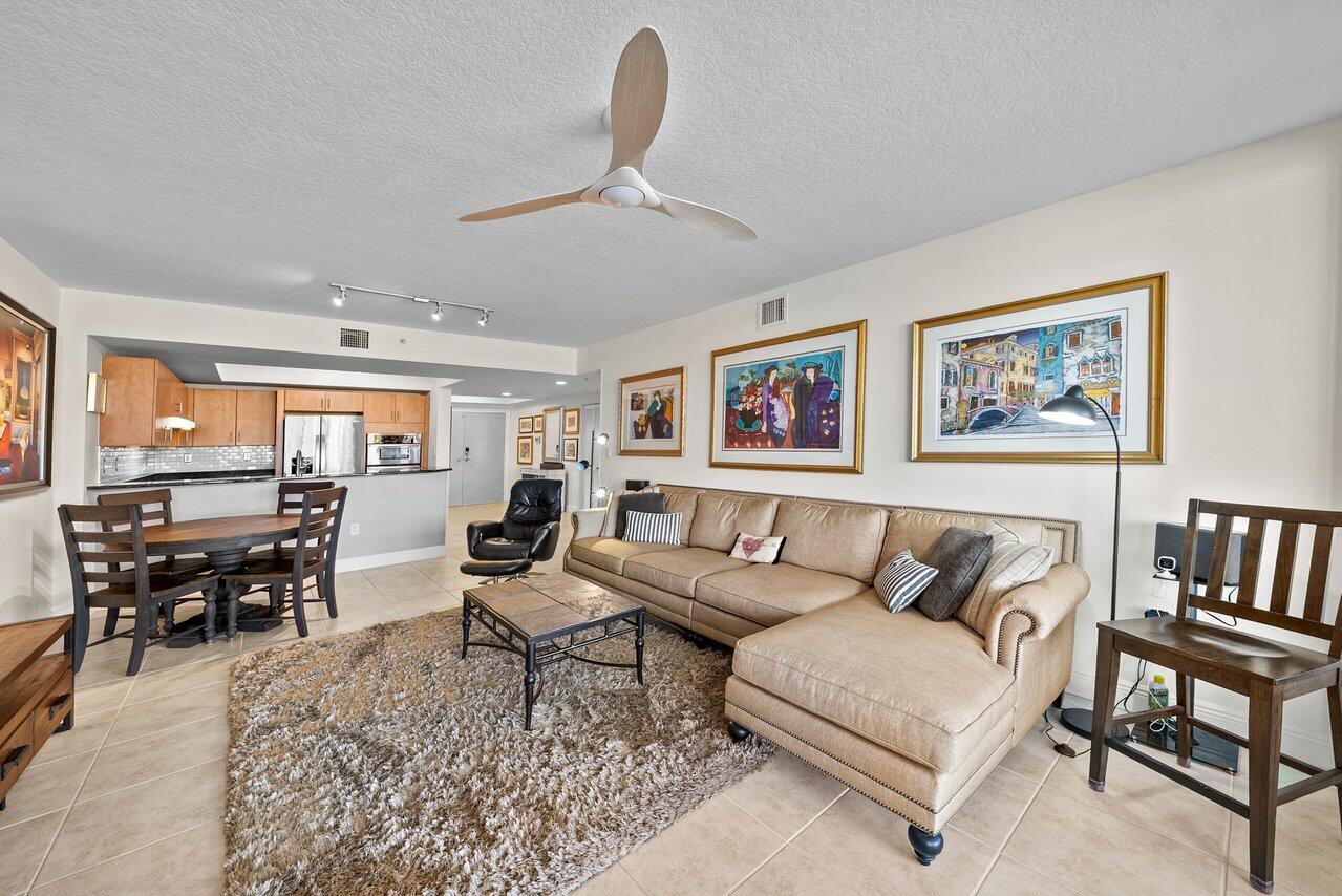 2700 N Federal Highway 203