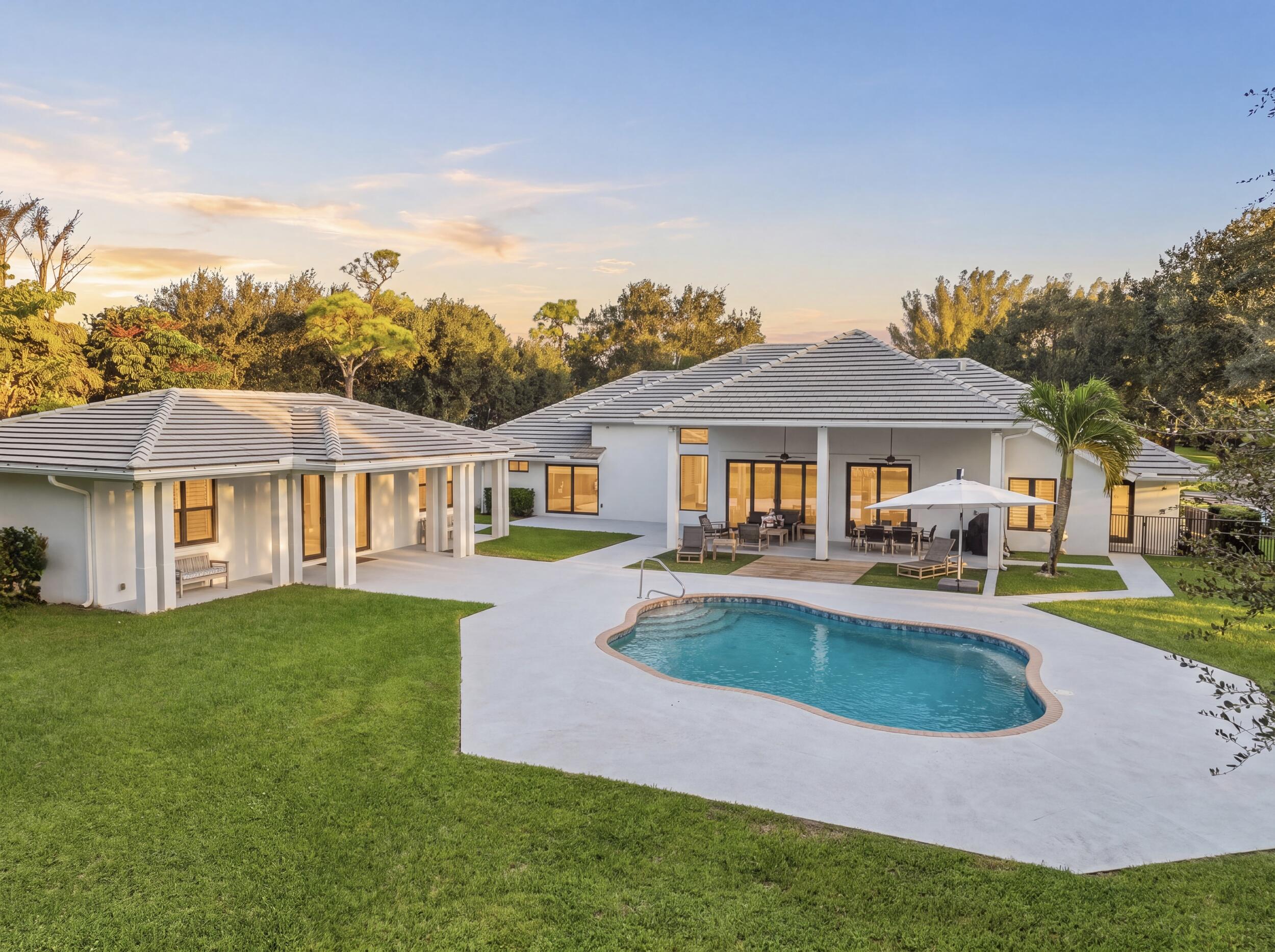5664 High Flyer Road S