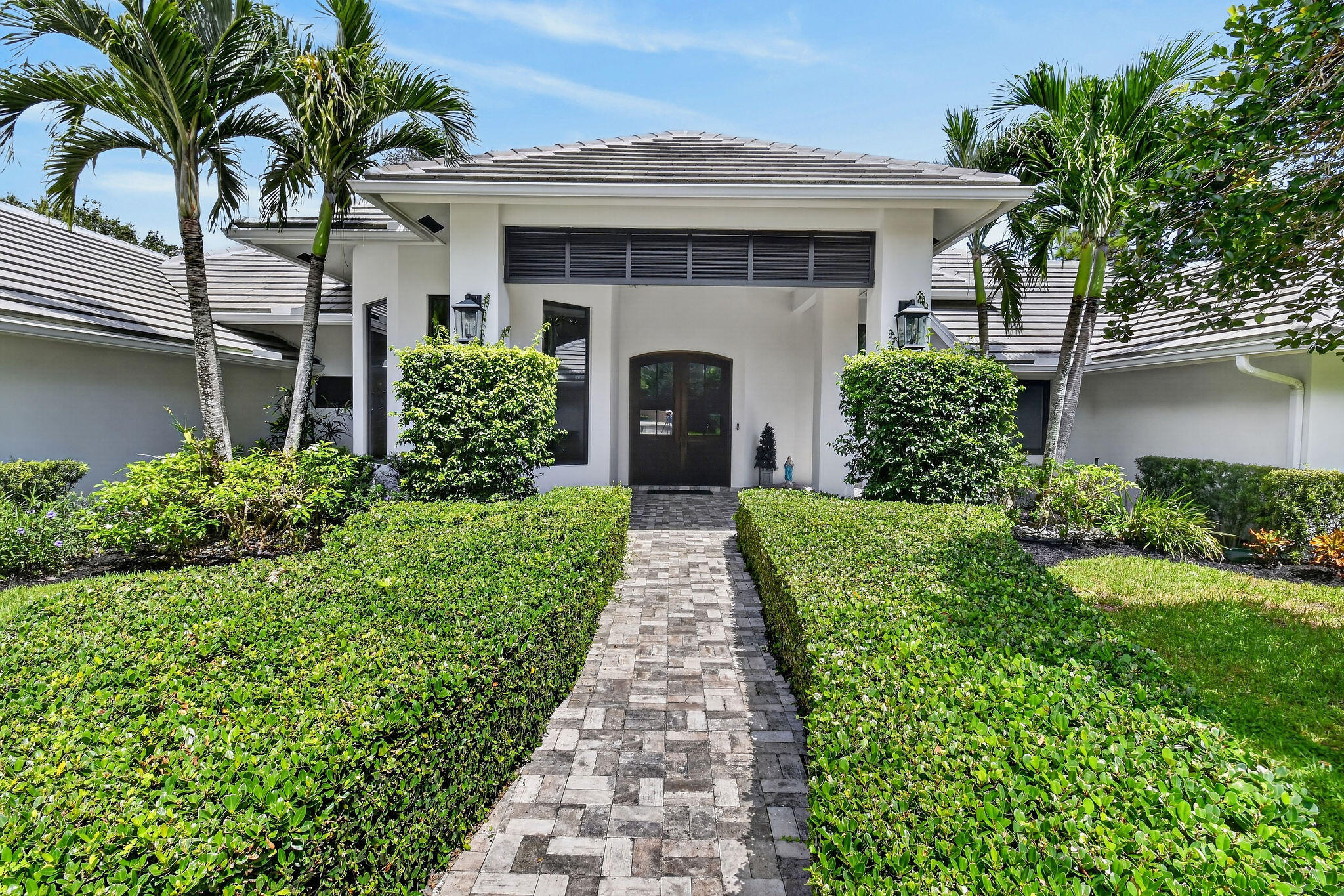 5664 High Flyer Road S