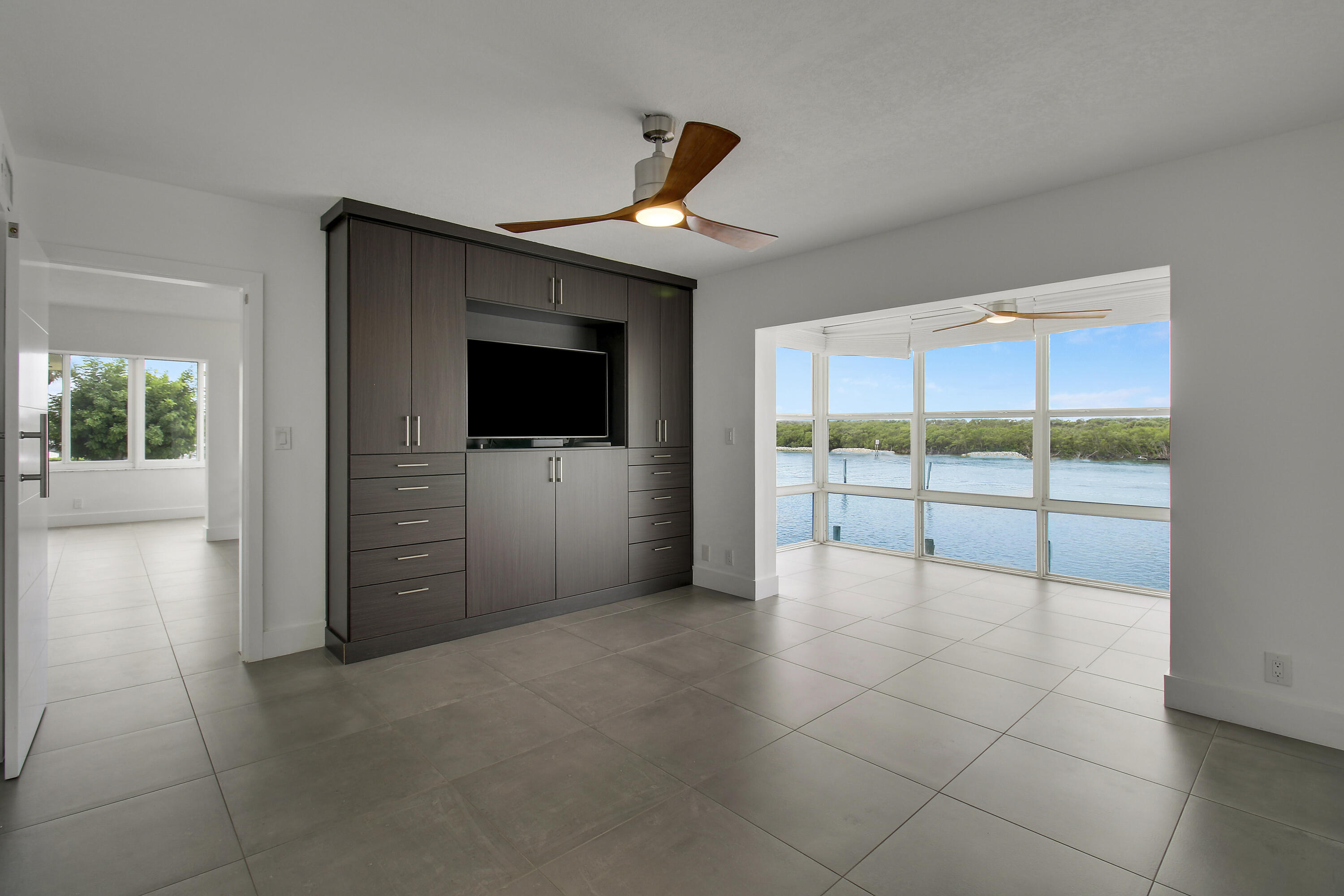 325 S BEACH 210