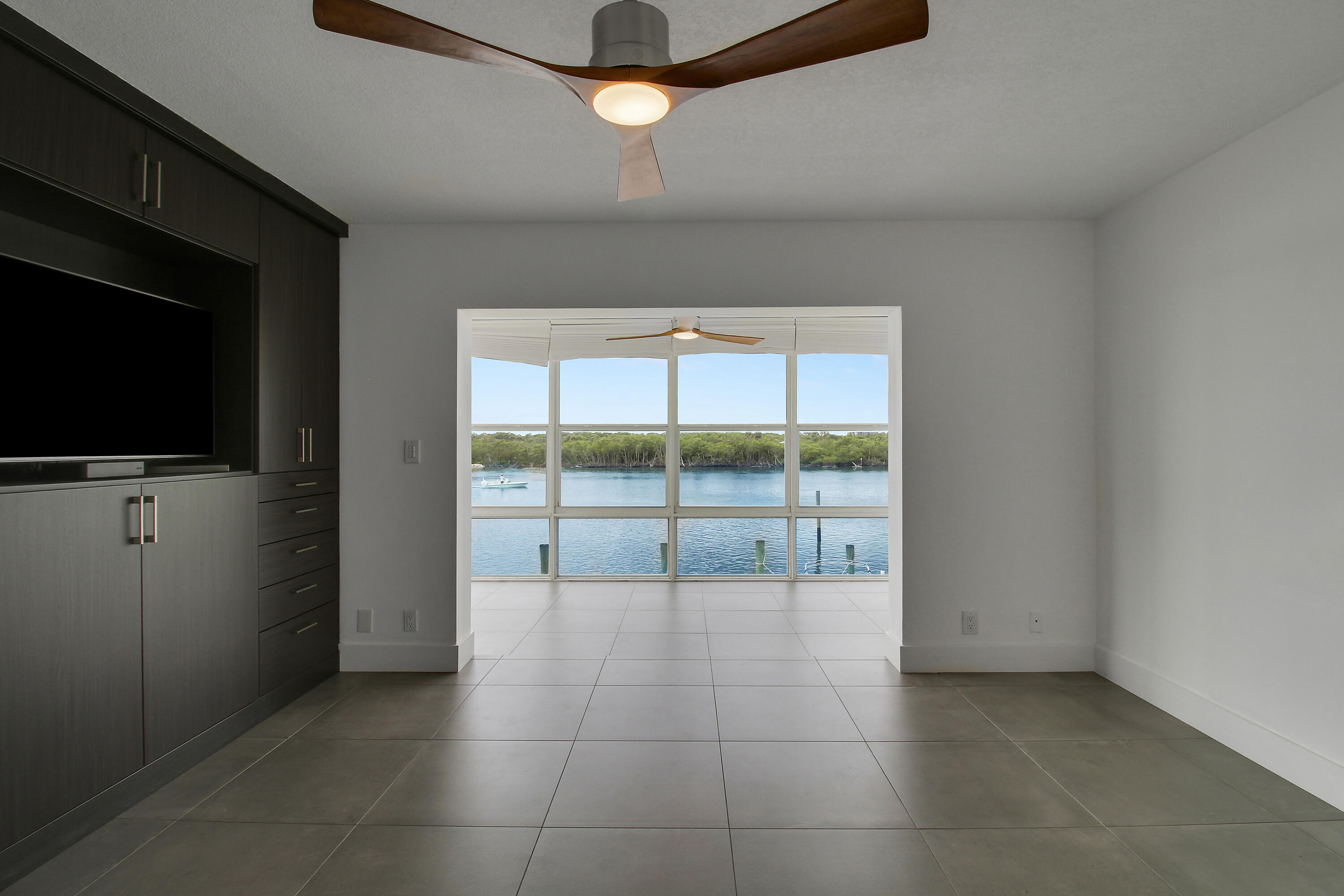 325 S BEACH 210