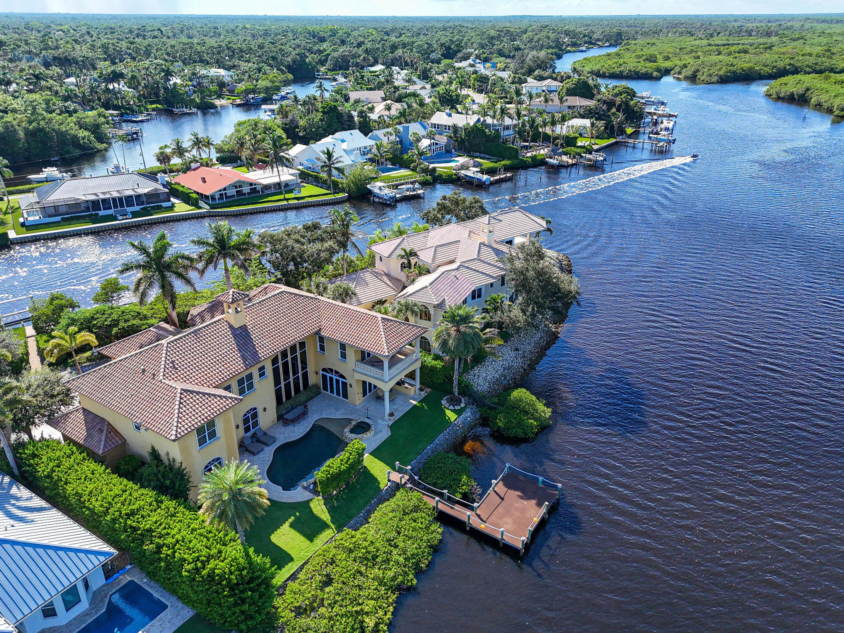 18519 SE Palm Island Lane