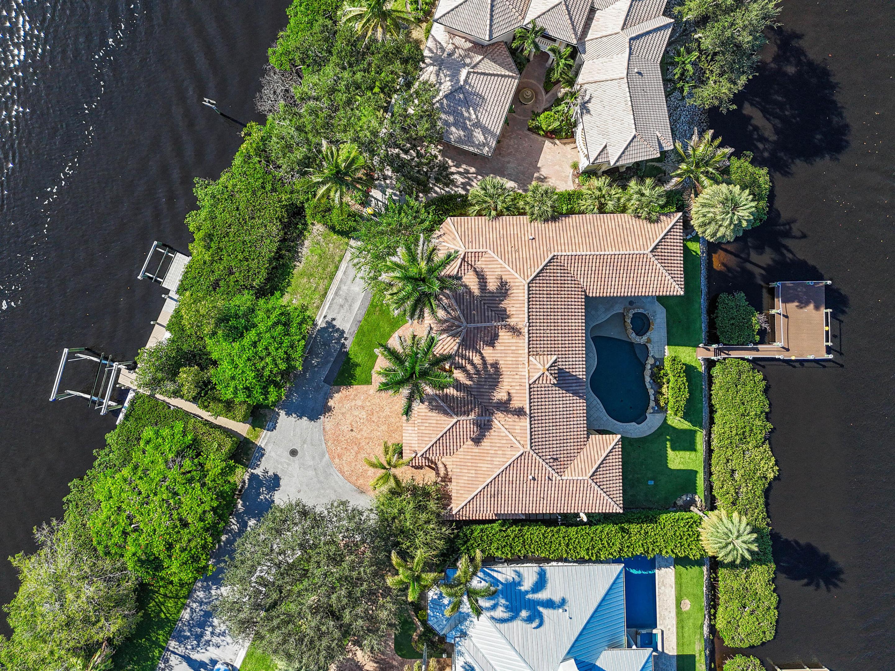 18519 SE Palm Island Lane