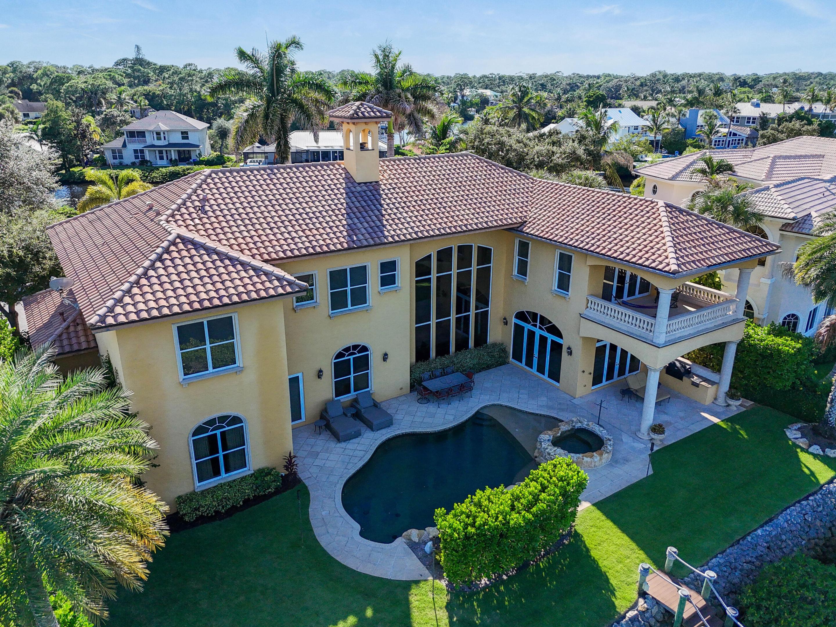18519 SE Palm Island Lane