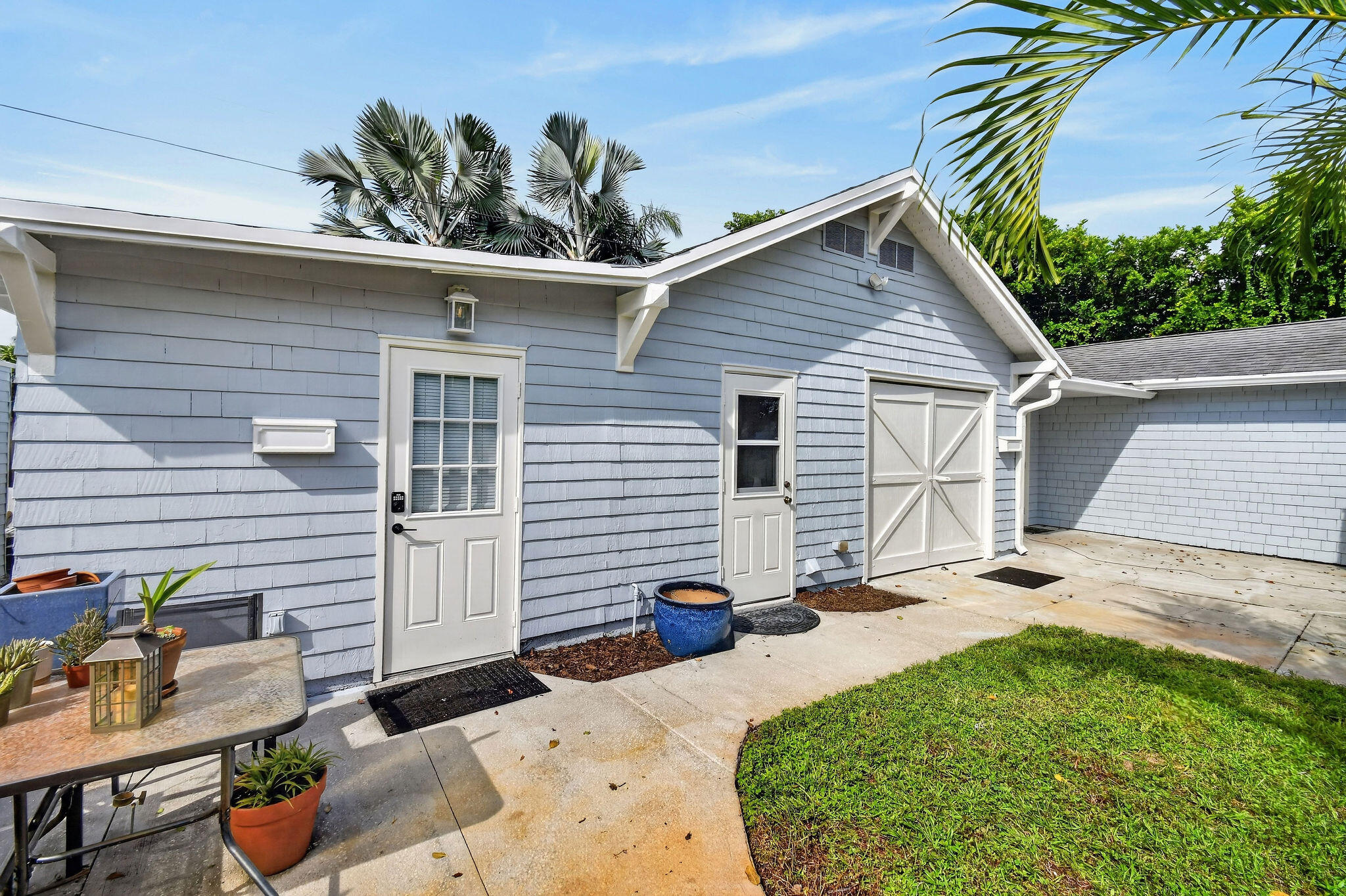 415 Greenbriar Drive