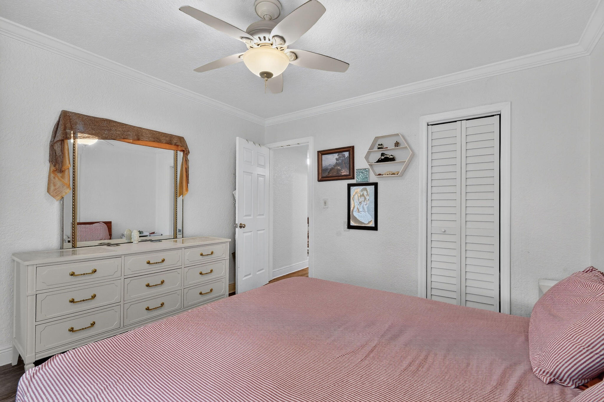 415 Greenbriar Drive