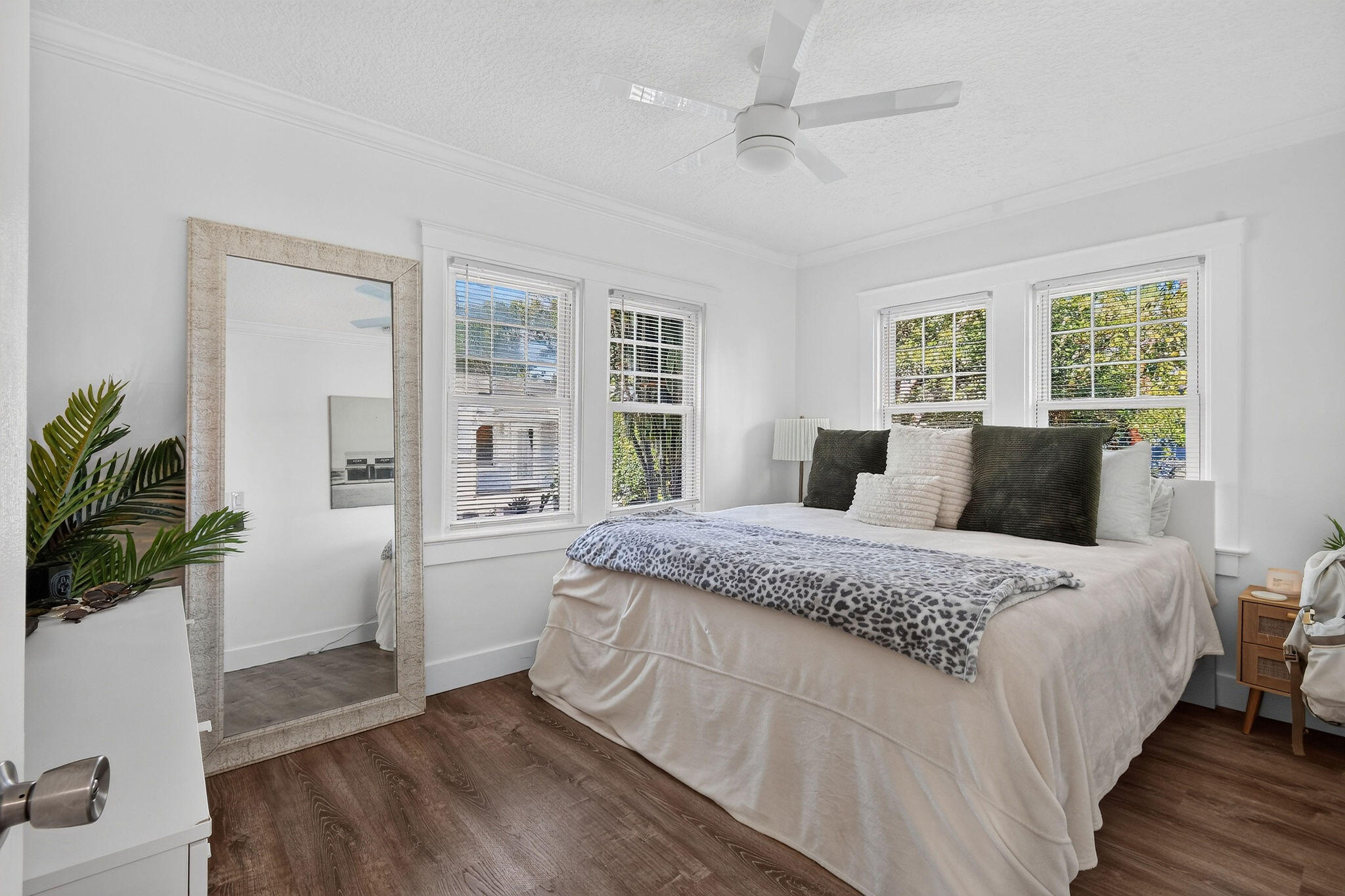 415 Greenbriar Drive
