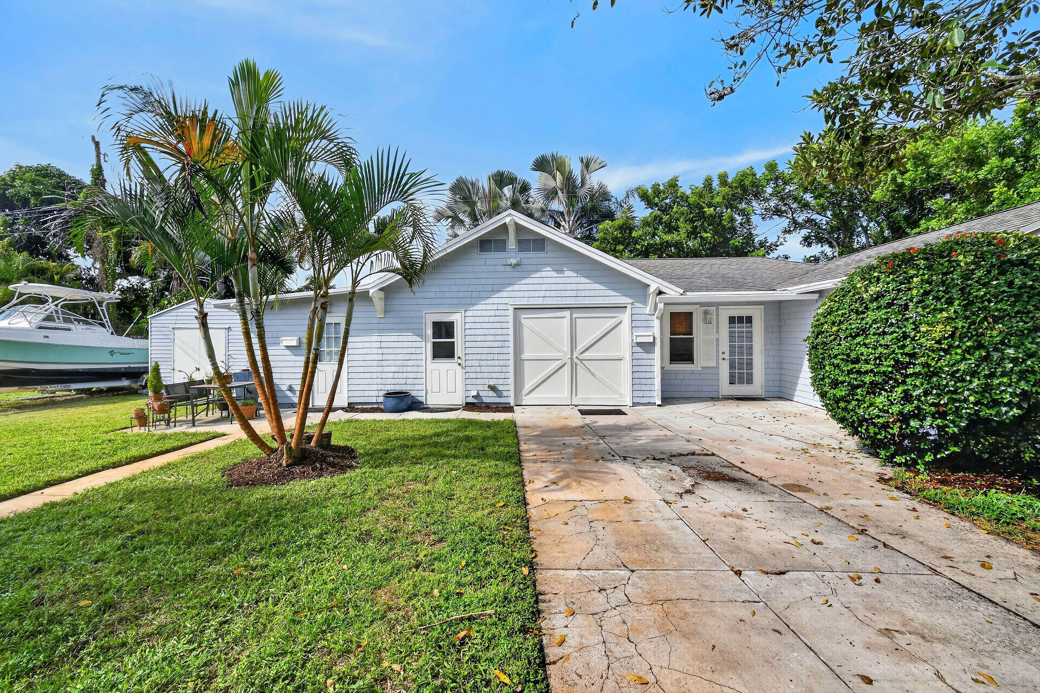 415 Greenbriar Drive