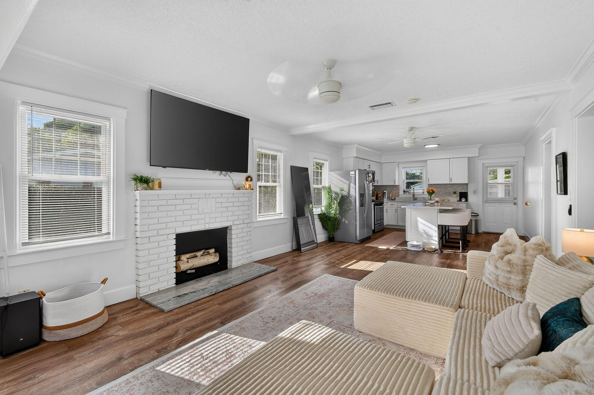 415 Greenbriar Drive