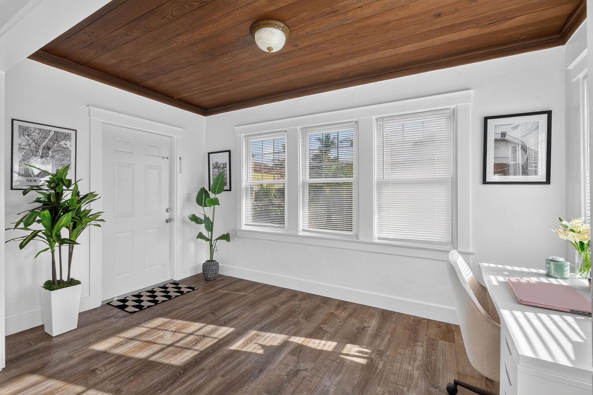 415 Greenbriar Drive