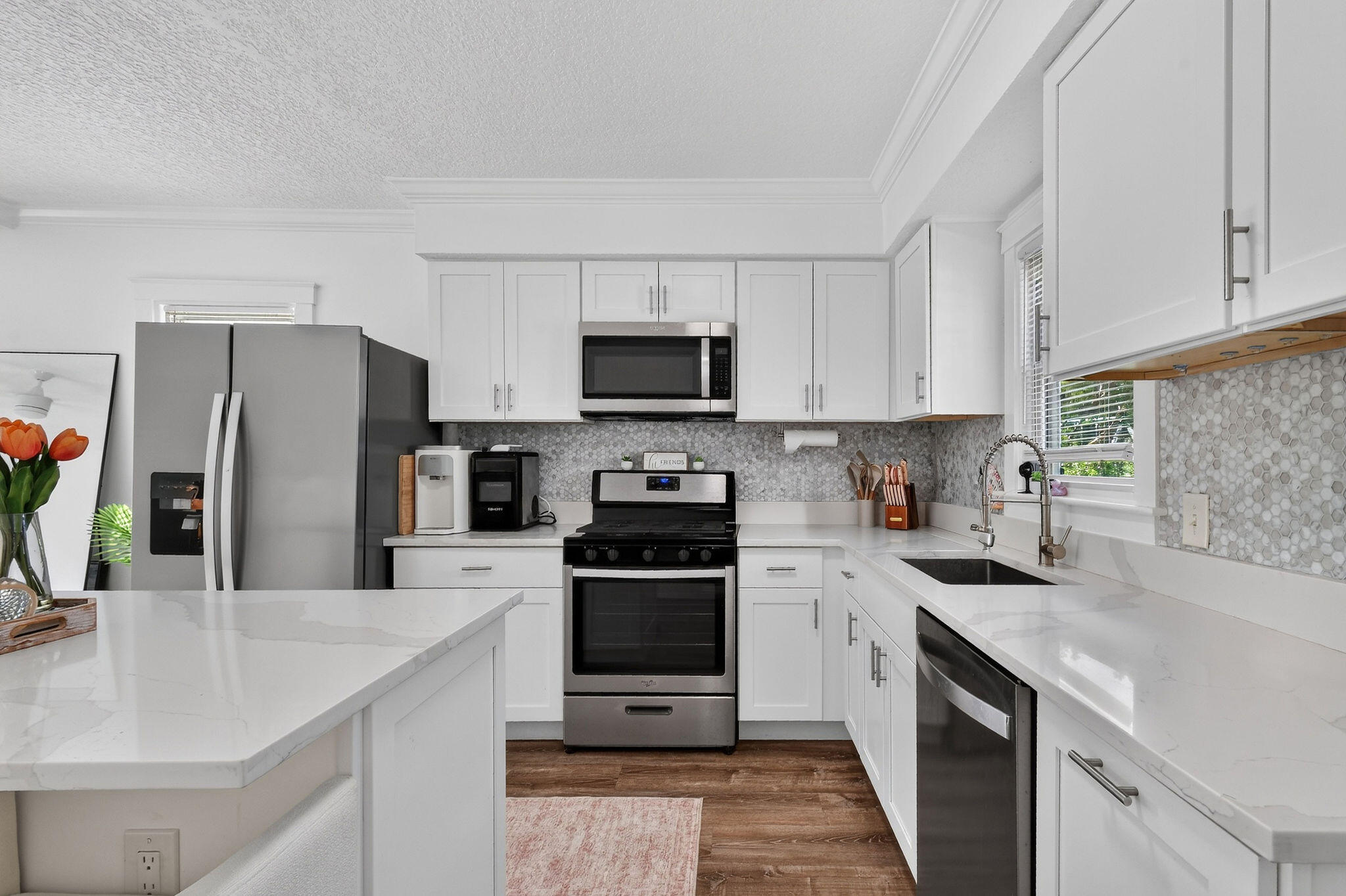 415 Greenbriar Drive