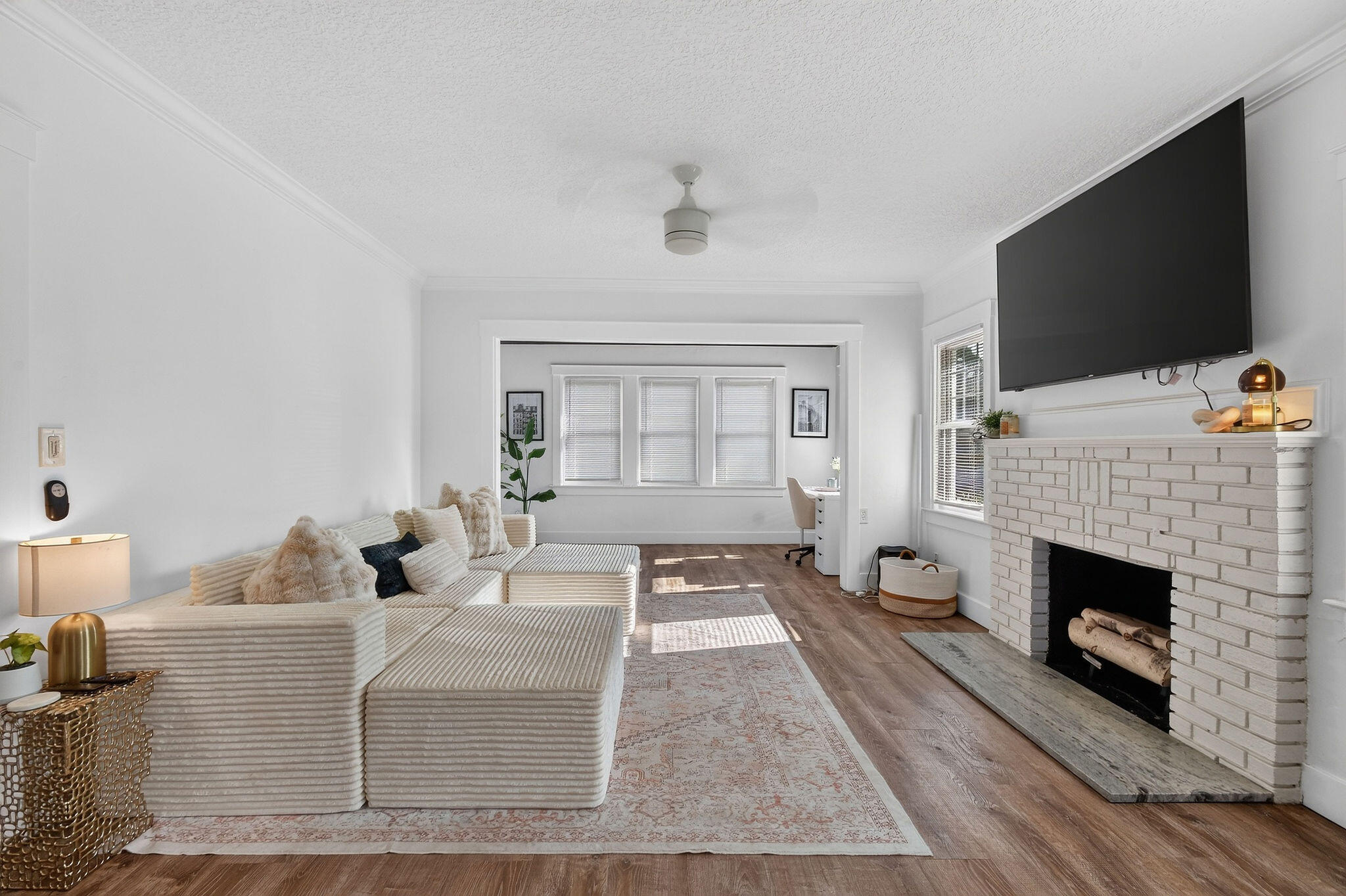 415 Greenbriar Drive