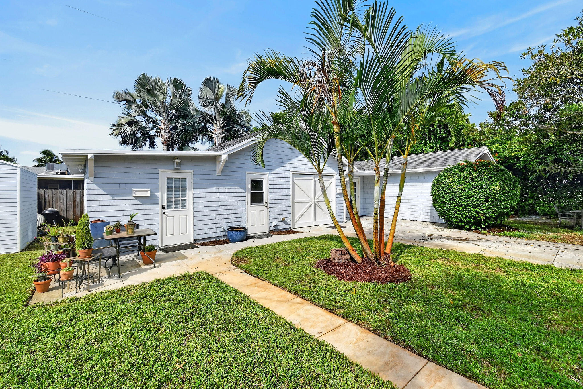 415 Greenbriar Drive