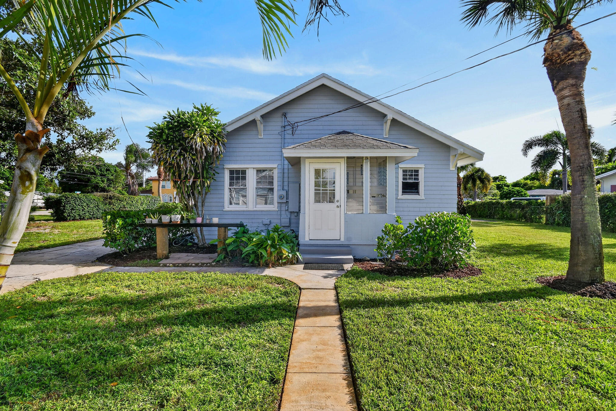 415 Greenbriar Drive