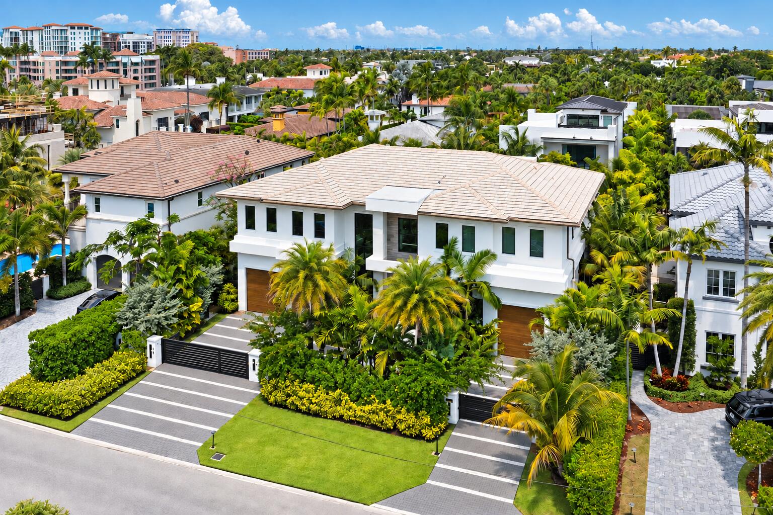 735 W Fern Drive