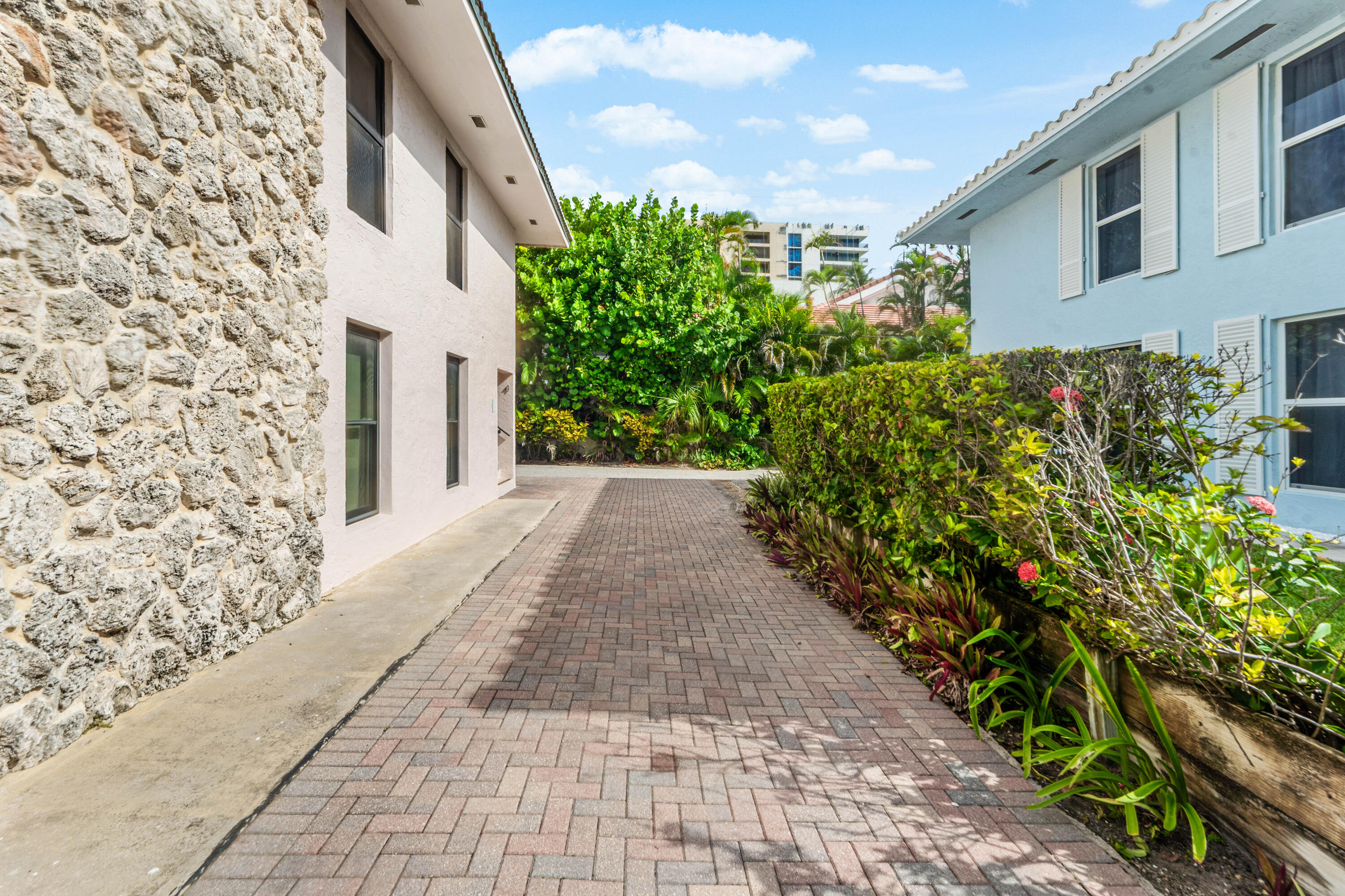 291 Mercury Road 4
