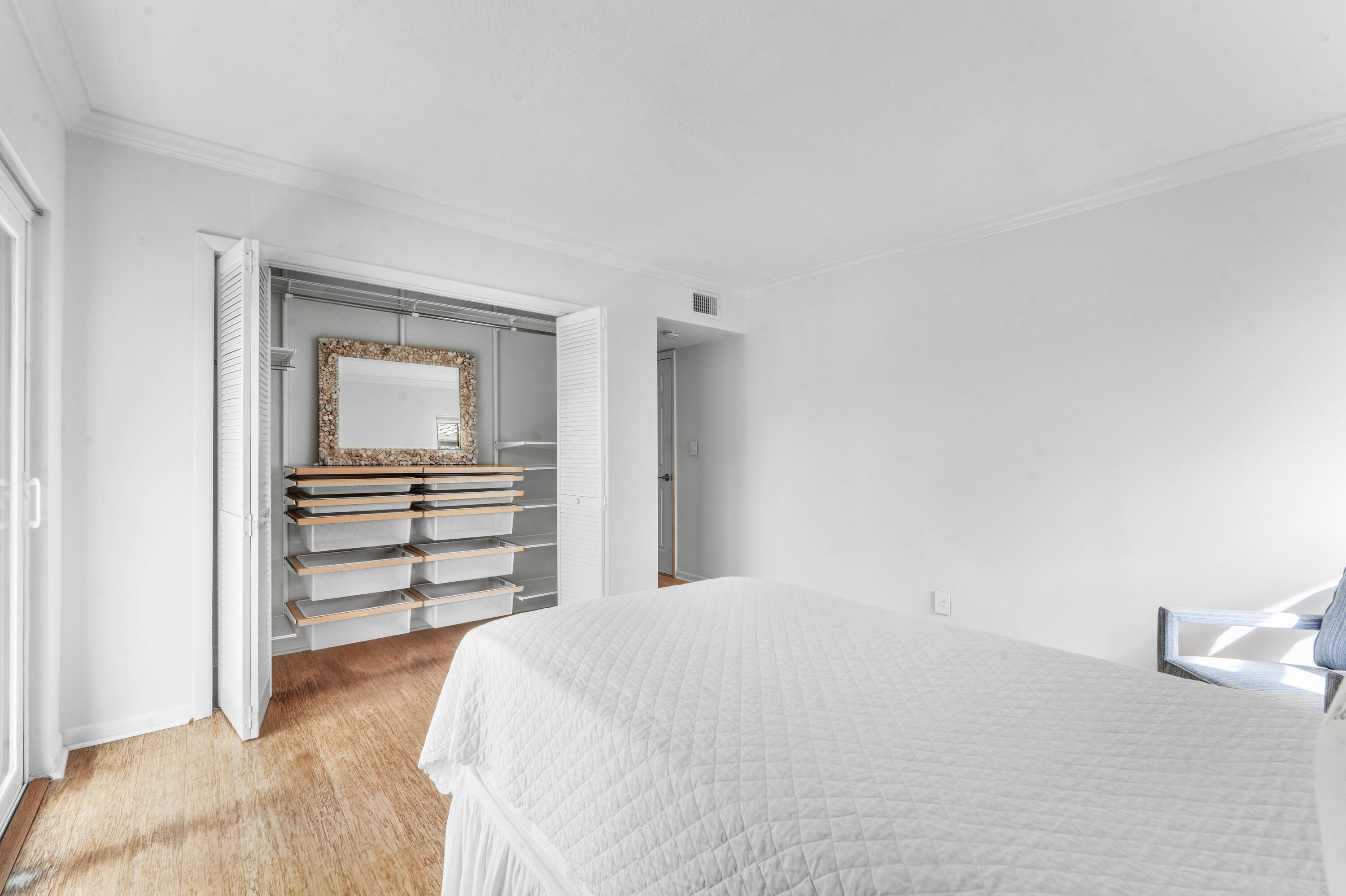 291 Mercury Road 4