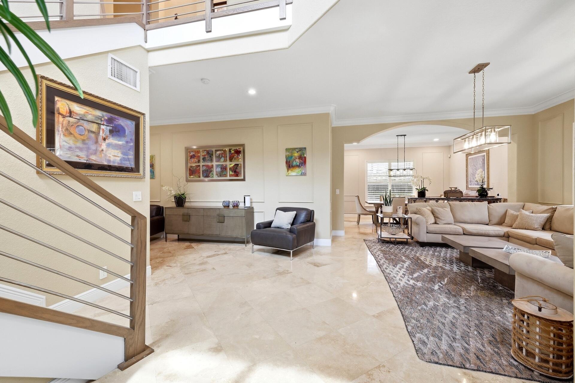 1261 BEACON Circle