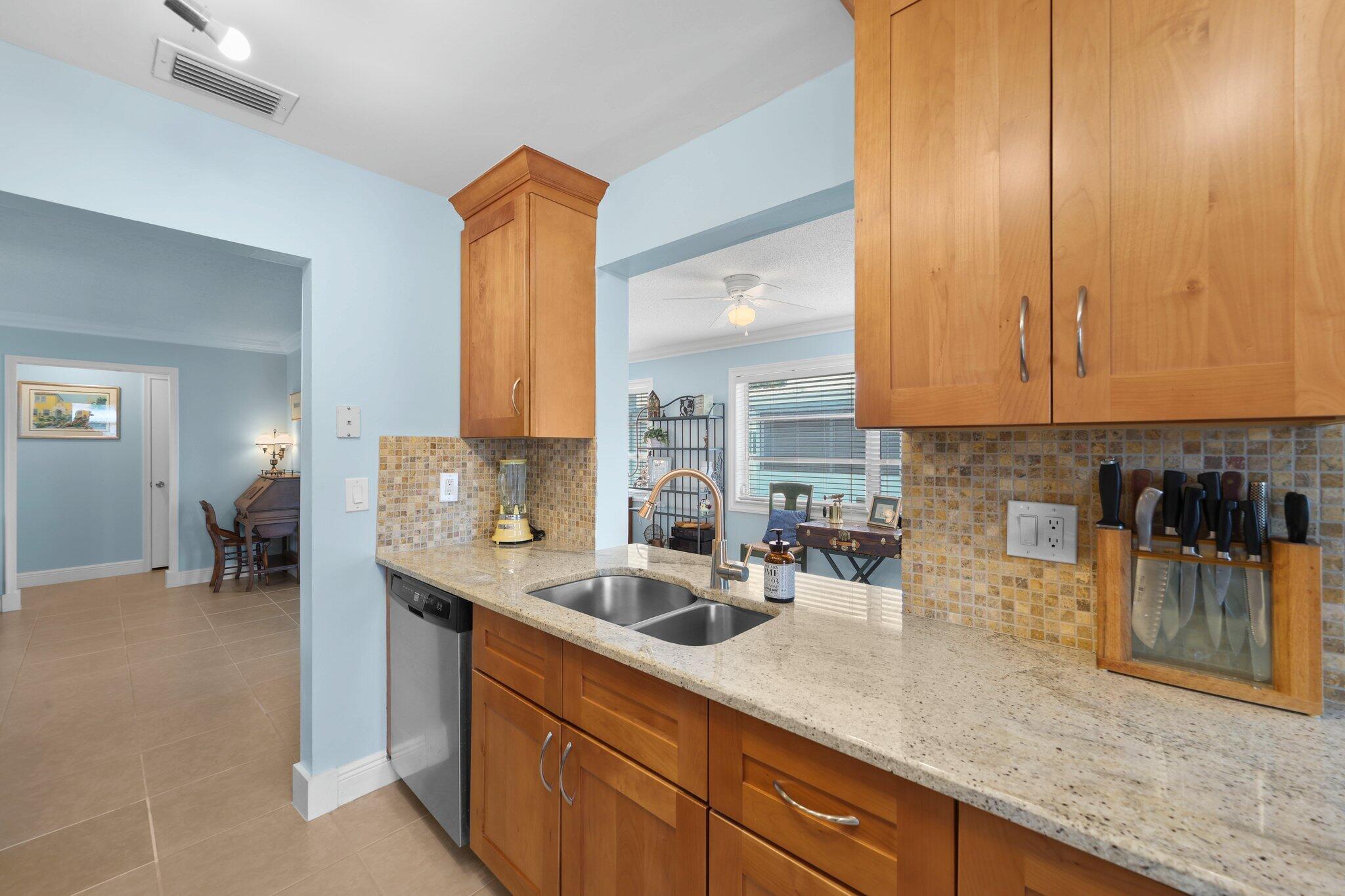 2114 SW 13th Place