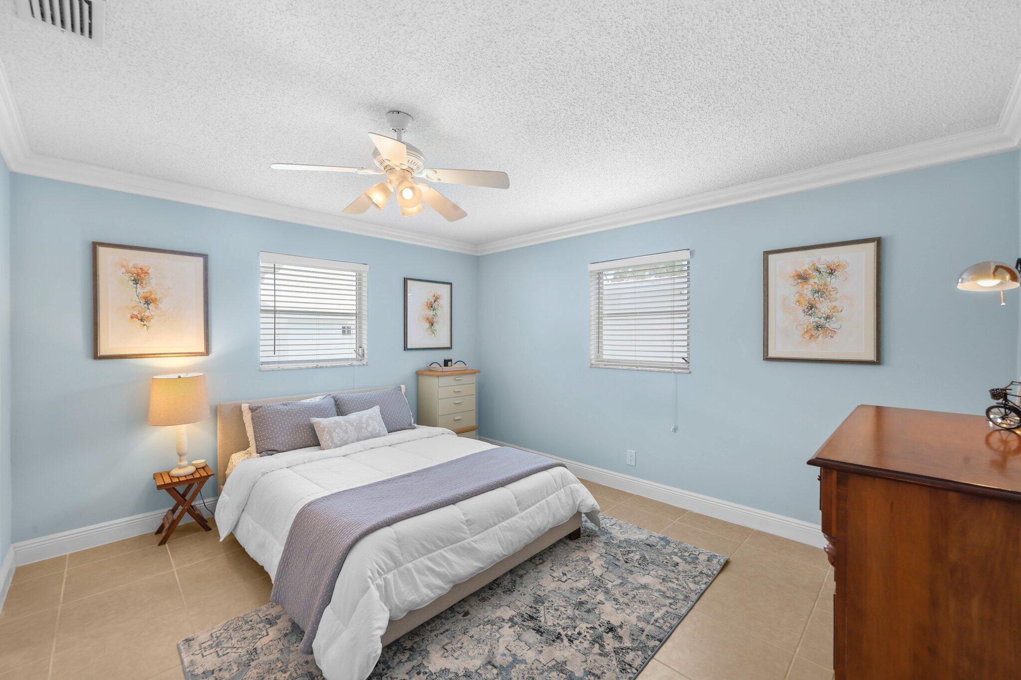 2114 SW 13th Place