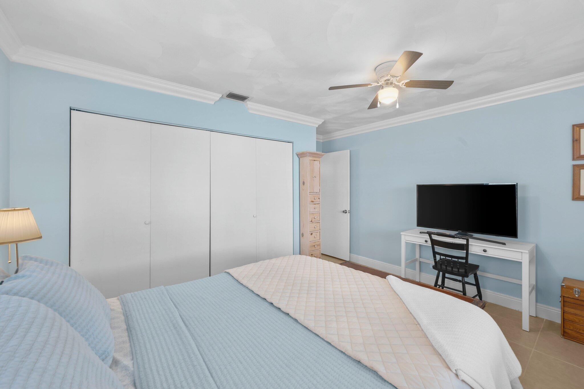 2114 SW 13th Place
