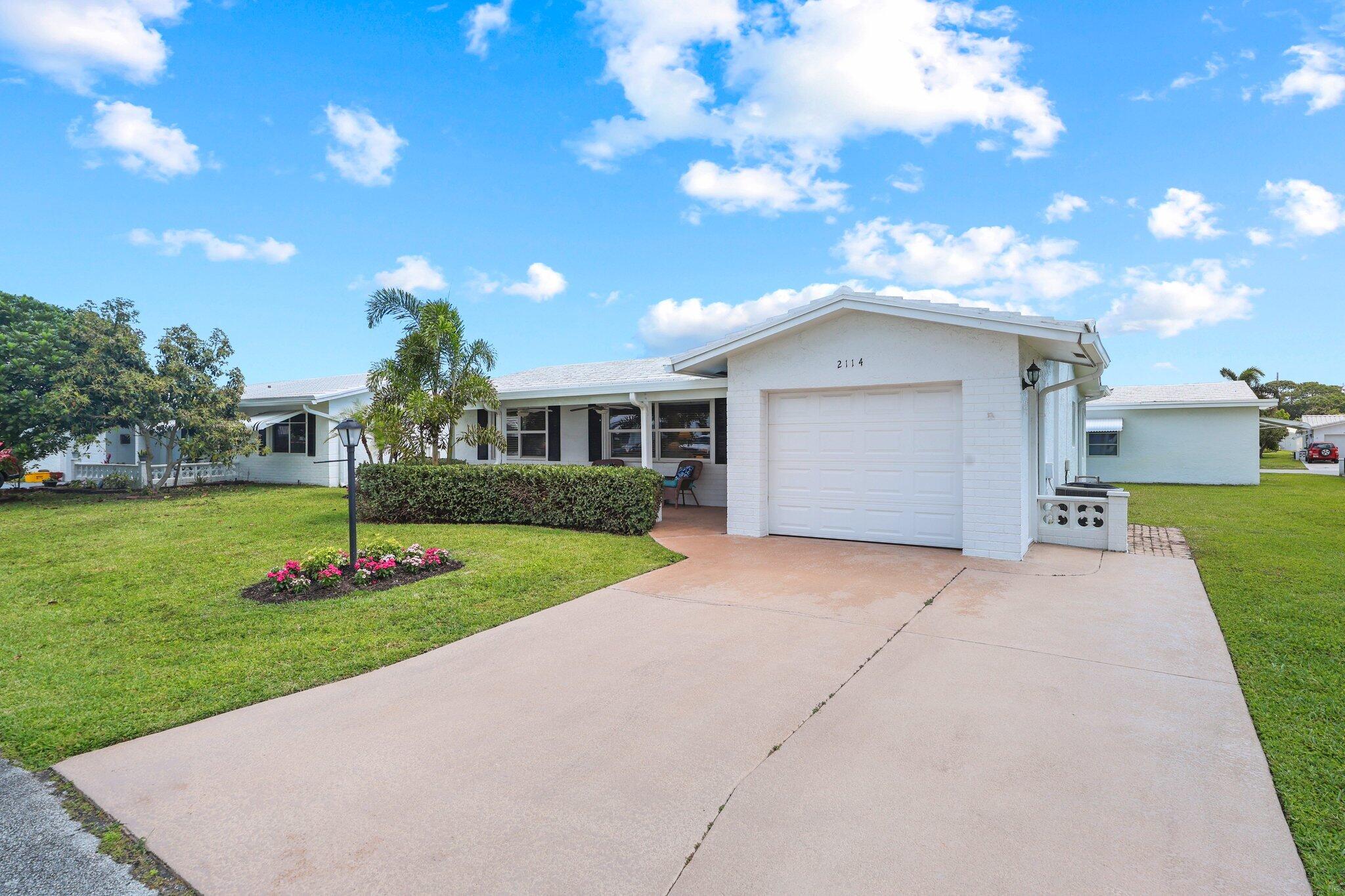 2114 SW 13th Place