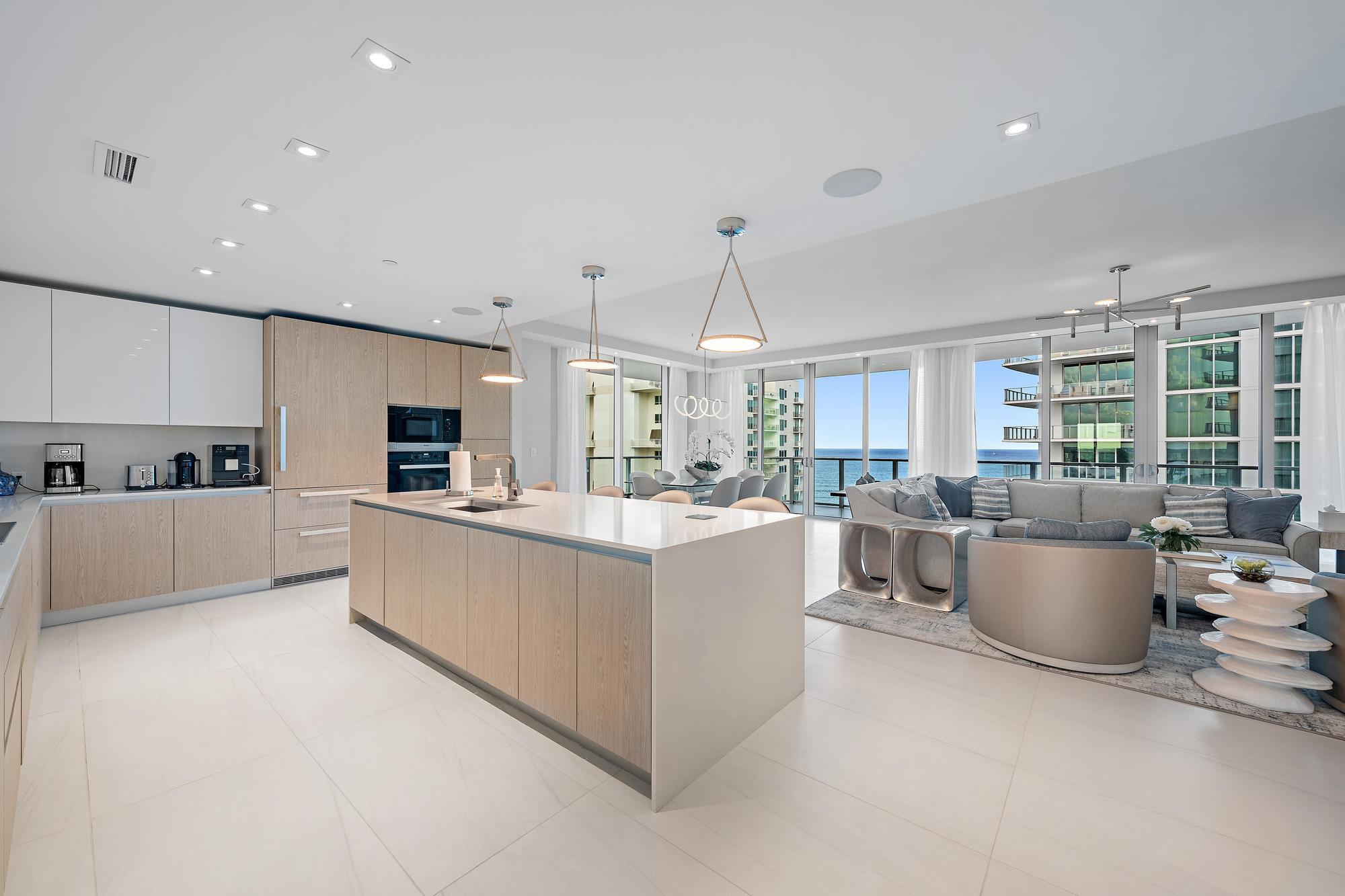 3100 N Ocean Drive N P1602