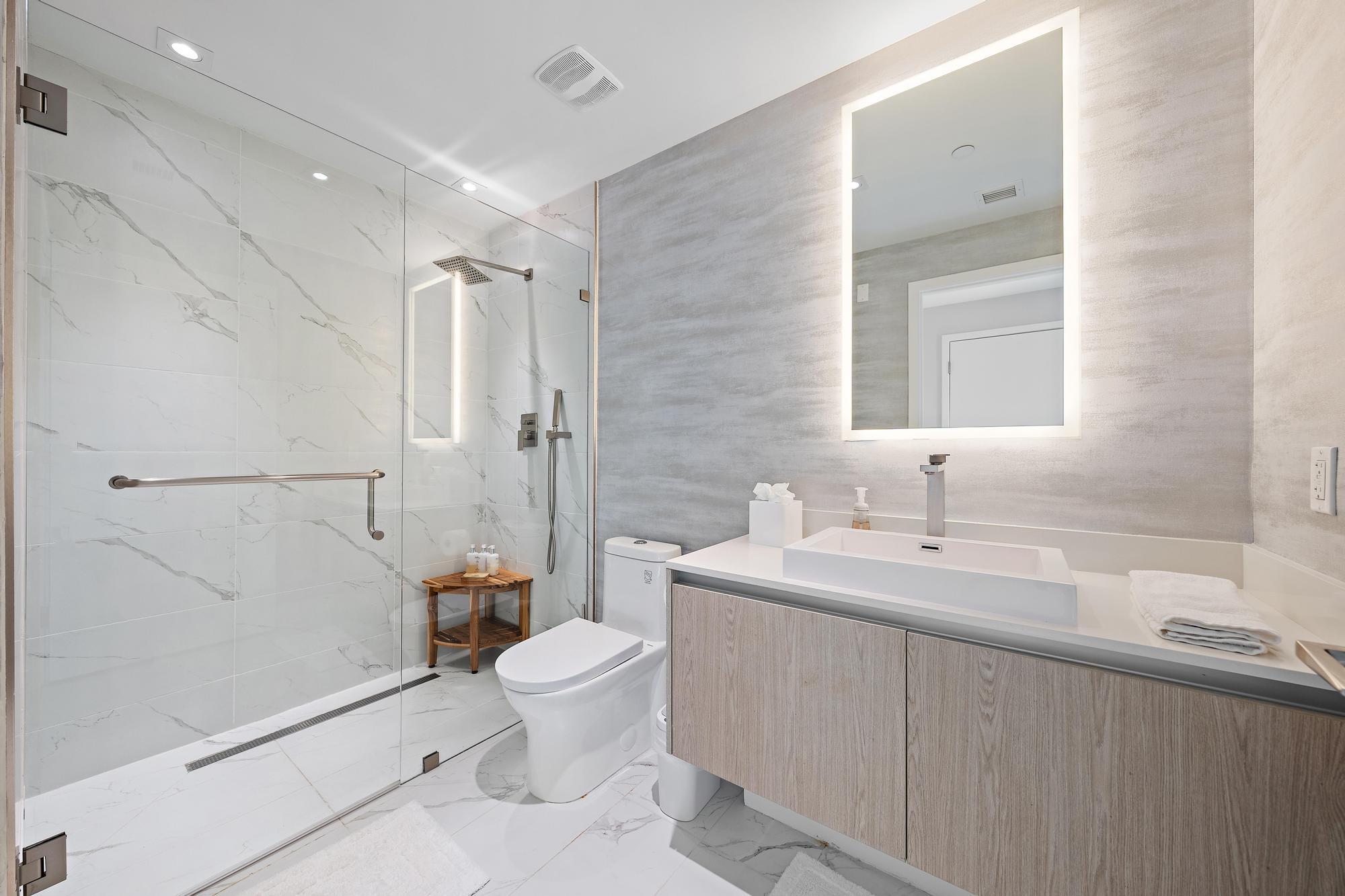 3100 N Ocean Drive N P1602