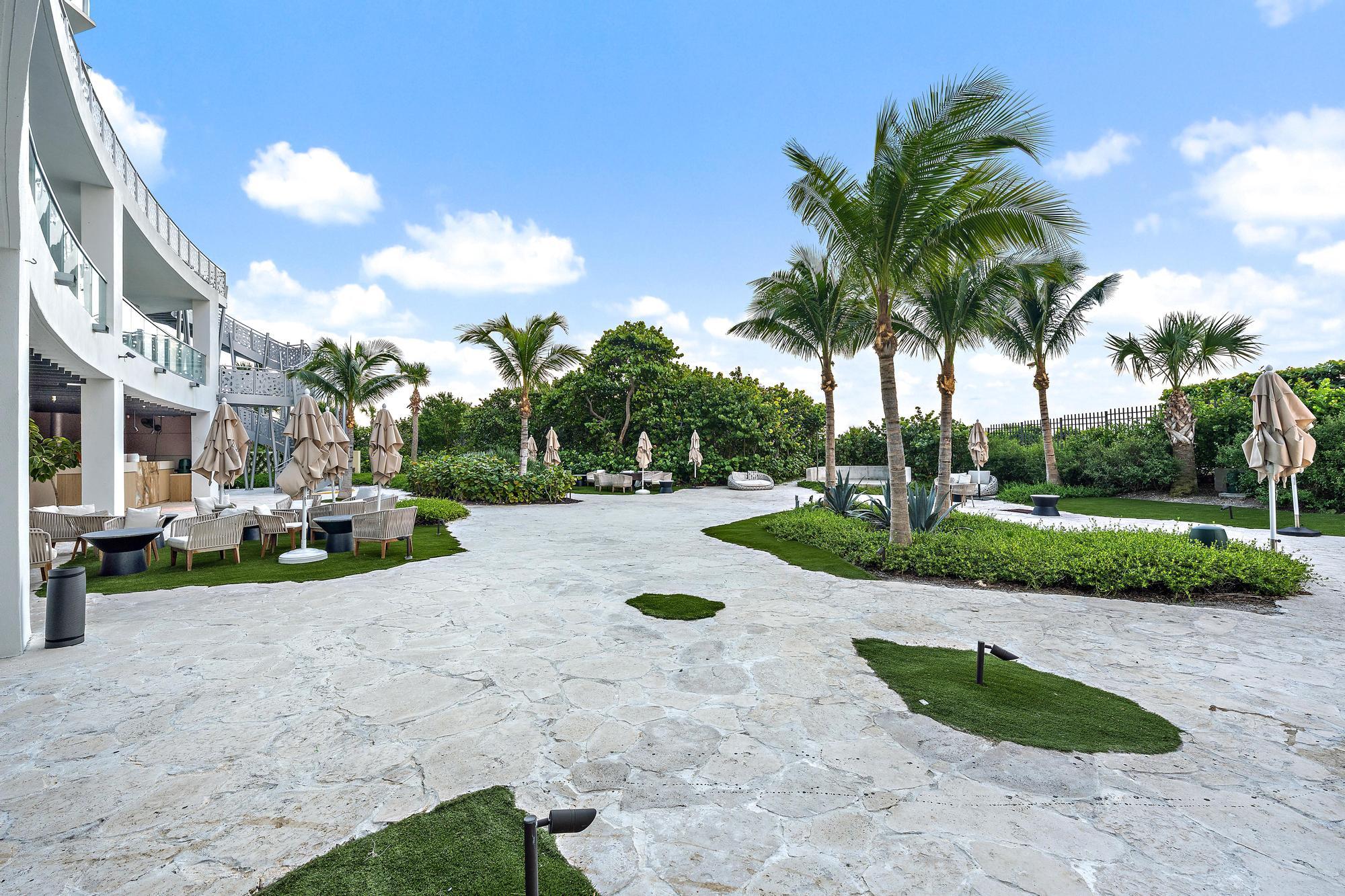 3100 N Ocean Drive N P1602