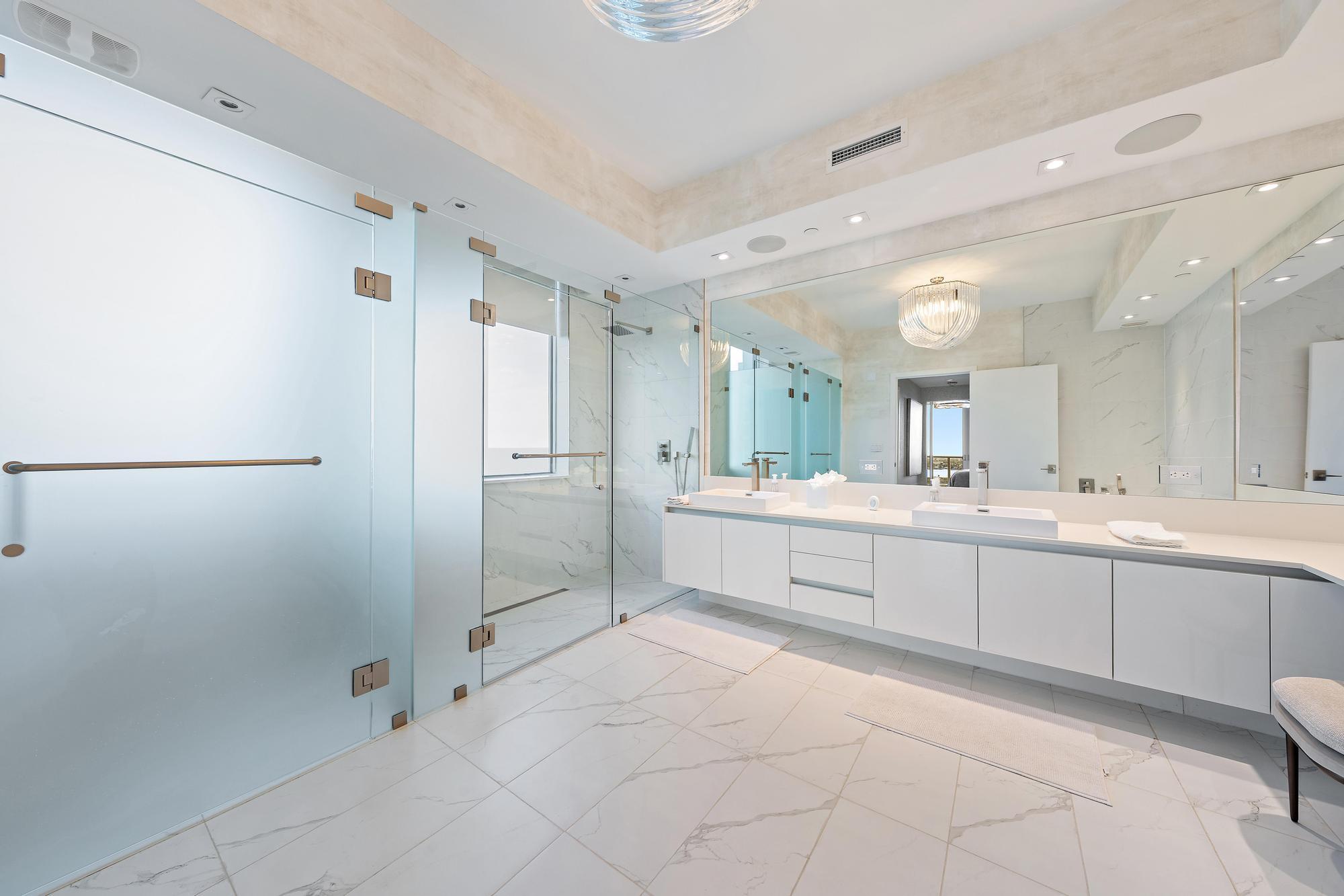 3100 N Ocean Drive N P1602