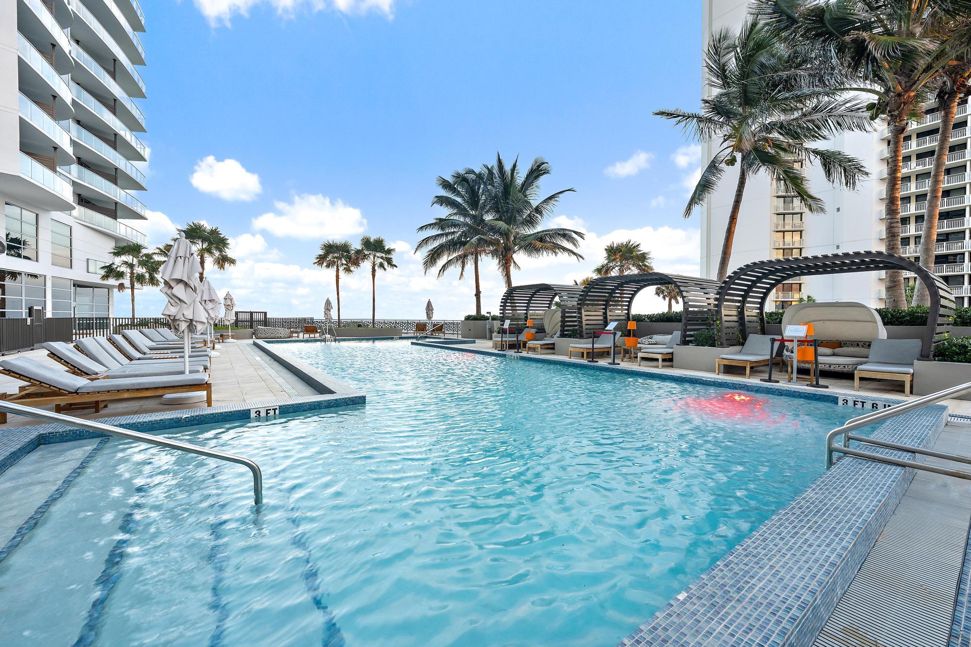 3100 N Ocean Drive N P1602